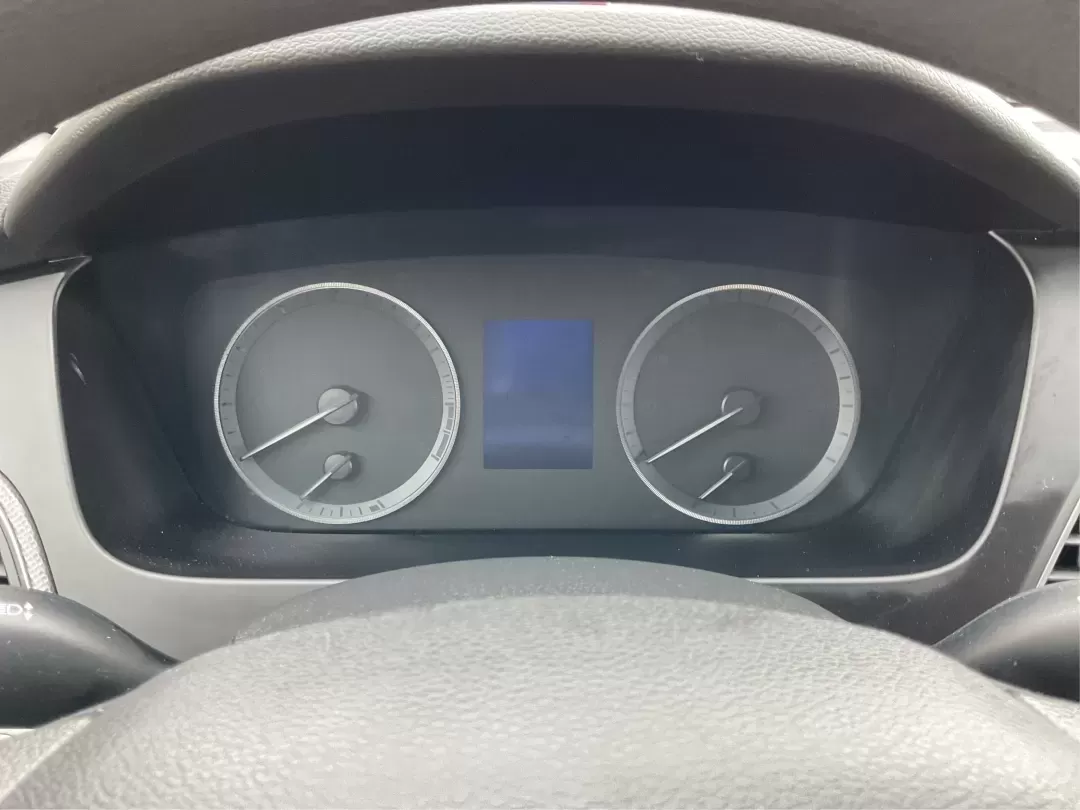 2017 Hyundai Sonata Base/SE (5NPE24AF8HH) with an Other engine, located at 1184 Kauffman Ave, Fairborn, OH, 45324, (937) 908-9800, 39.807072, -84.030914 - **Discover Your Next Adventure with the 2017 Hyundai Sonata at Advantage Car and Credit!**<br /> <br /> Are you in the market for a reliable sedan that effortlessly combines comfort, style, and functionality? Look no further than the 2017 Hyundai Sonata, available now at Advantage Car and Credit in - Photo#15