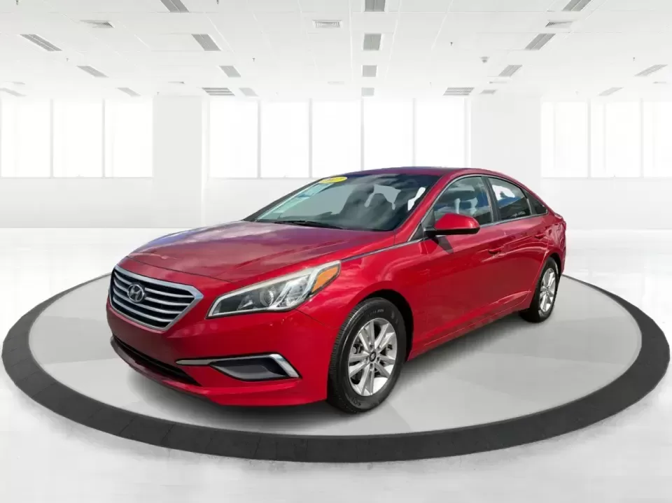 2017 Hyundai Sonata SE (5NPE24AF8HH) with an 2.4L L4 DOHC 16V engine, 7A transmission, located at 1099 N County Rd 25A , Troy, OH, 45373, (937) 908-9800, 40.057079, -84.212883 - Need a reliable, comfortable sedan for the daily drive from Troy to Dayton, school drop-offs, or quick weekend getaways to Charleston Falls Preserve? This red 2017 Hyundai Sonata Base is built for real life-easy to park downtown near the Miami County Courthouse, smooth on I75, and efficient enough f - Photo#8