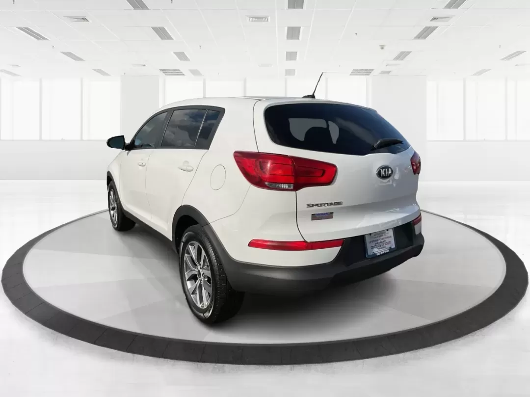 2015 Kia Sportage LX (KNDPB3AC1F7) with an Other engine, located at 4508 South Dixie Dr, Moraine, OH, 45439, (937) 908-9800, 39.689976, -84.218452 - Are you looking for a versatile vehicle that can handle your family's daily adventures while also being budget-friendly? Look no further than this 2015 Kia Sportage LX, now available at Advantage Car and Credit in Fairborn, OH. This stylish crossover SUV is perfect for growing families, weekend geta - Photo#3