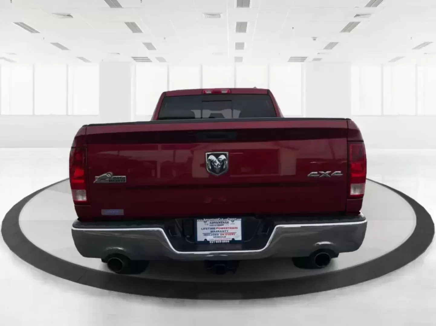 2012 Ram 1500 SLT (1C6RD7GT9CS) with an HEMI 5.7L V-8 variable valve control engine, 5-Speed Automatic transmission, located at 1184 Kauffman Ave, Fairborn, OH, 45324, (937) 908-9800, 39.807072, -84.030914 - **Unleash Adventure with the 2012 Ram 1500 SLT Your Next Truck Awaits!**<br /> <br /> Are you ready to elevate your weekend adventures or tackle your daily commute with confidence? Look no further than the 2012 Ram 1500 SLT, a robust and stylish pickup truck designed to meet the needs of families, - Photo#3