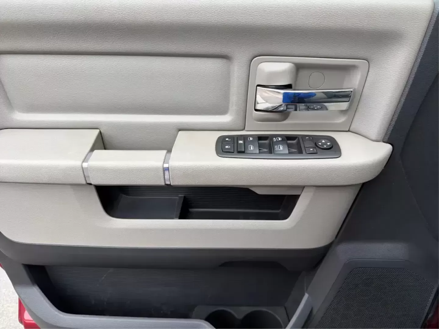 2012 Ram 1500 SLT (1C6RD7GT9CS) with an HEMI 5.7L V-8 variable valve control engine, 5-Speed Automatic transmission, located at 1184 Kauffman Ave, Fairborn, OH, 45324, (937) 908-9800, 39.807072, -84.030914 - **Unleash Adventure with the 2012 Ram 1500 SLT Your Next Truck Awaits!**<br /> <br /> Are you ready to elevate your weekend adventures or tackle your daily commute with confidence? Look no further than the 2012 Ram 1500 SLT, a robust and stylish pickup truck designed to meet the needs of families, - Photo#18