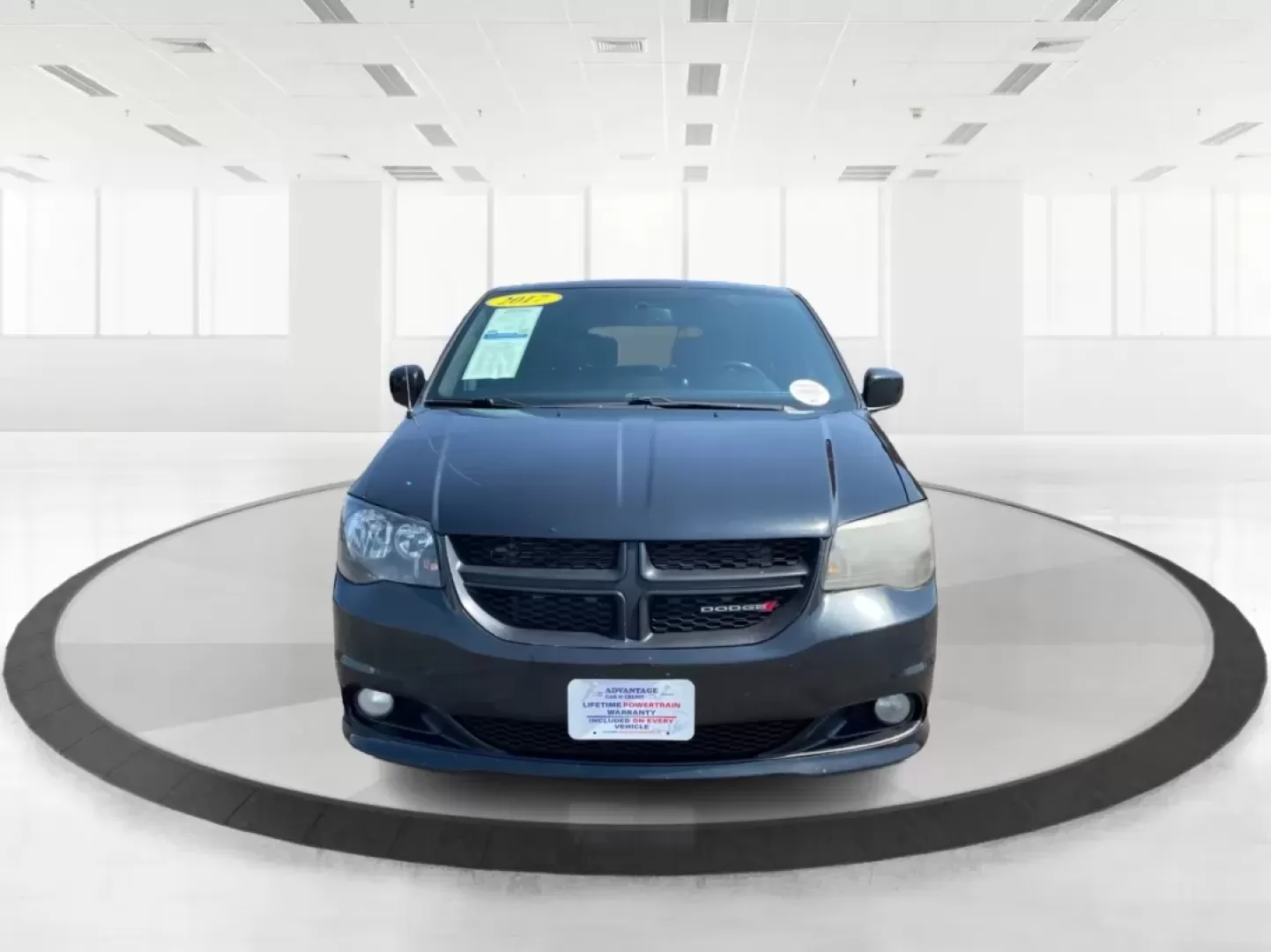 2017 Dodge Grand Caravan GT (2C4RDGEG9HR) with an 3.6L V6 DOHC 24V engine, 6-Speed Automatic transmission, located at 8750 N County Rd 25A, Piqua, OH, 45356, (937) 908-9800, 40.164391, -84.232513 - **Discover Your Family's Adventure with the 2017 Dodge Grand Caravan GT at Advantage Car and Credit!**<br /> <br /> Are you ready to elevate your family's travel experience? The 2017 Dodge Grand Caravan GT is not just a vehicle; it's a lifestyle solution designed for families who love to explore, en - Photo#7