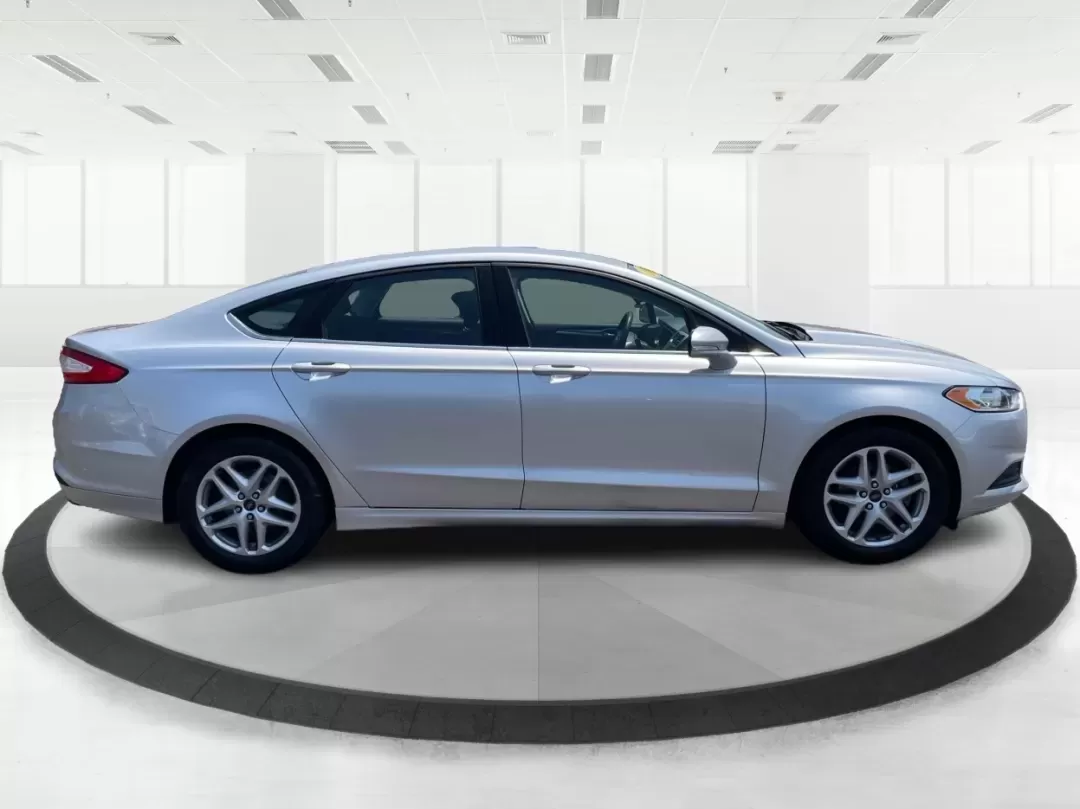 2013 Ford Fusion SE (3FA6P0H73DR) with an Other engine, located at 1230 East Main St, Xenia, OH, 45385, (937) 908-9800, 39.688026, -83.910172 - **Unlock Your Lifestyle with the 2013 Ford Fusion SE Perfect for Your Daily Adventures!**<br /> <br /> Are you looking for a sophisticated sedan that blends style, comfort, and technology? Look no further than this 2013 Ford Fusion SE, located at Advantage Car and Credit in Fairborn, OH. With its a - Photo#1