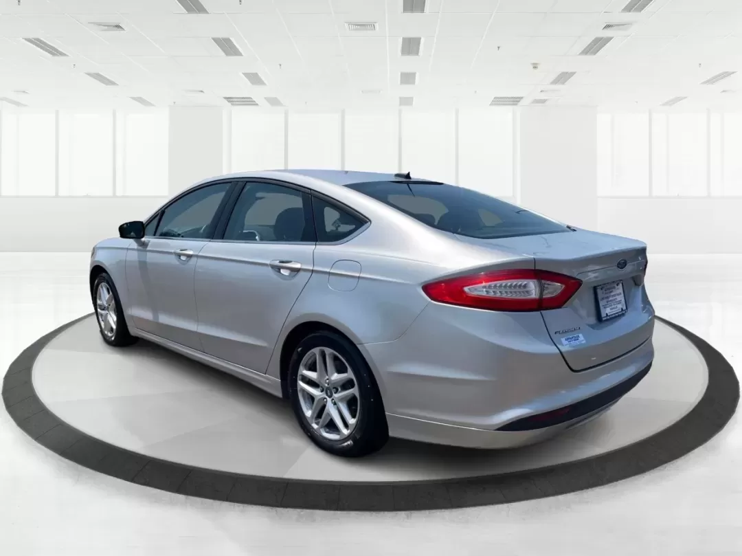 2013 Ford Fusion SE (3FA6P0H73DR) with an Other engine, located at 1230 East Main St, Xenia, OH, 45385, (937) 908-9800, 39.688026, -83.910172 - **Unlock Your Lifestyle with the 2013 Ford Fusion SE Perfect for Your Daily Adventures!**<br /> <br /> Are you looking for a sophisticated sedan that blends style, comfort, and technology? Look no further than this 2013 Ford Fusion SE, located at Advantage Car and Credit in Fairborn, OH. With its a - Photo#4