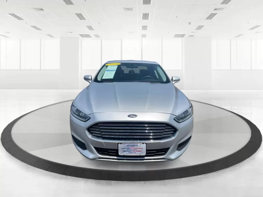 2013 Ford Fusion SE (3FA6P0H73DR) with an Other engine, located at 1230 East Main St, Xenia, OH, 45385, (937) 908-9800, 39.688026, -83.910172 - **Unlock Your Lifestyle with the 2013 Ford Fusion SE Perfect for Your Daily Adventures!**<br /> <br /> Are you looking for a sophisticated sedan that blends style, comfort, and technology? Look no further than this 2013 Ford Fusion SE, located at Advantage Car and Credit in Fairborn, OH. With its a - Photo#7