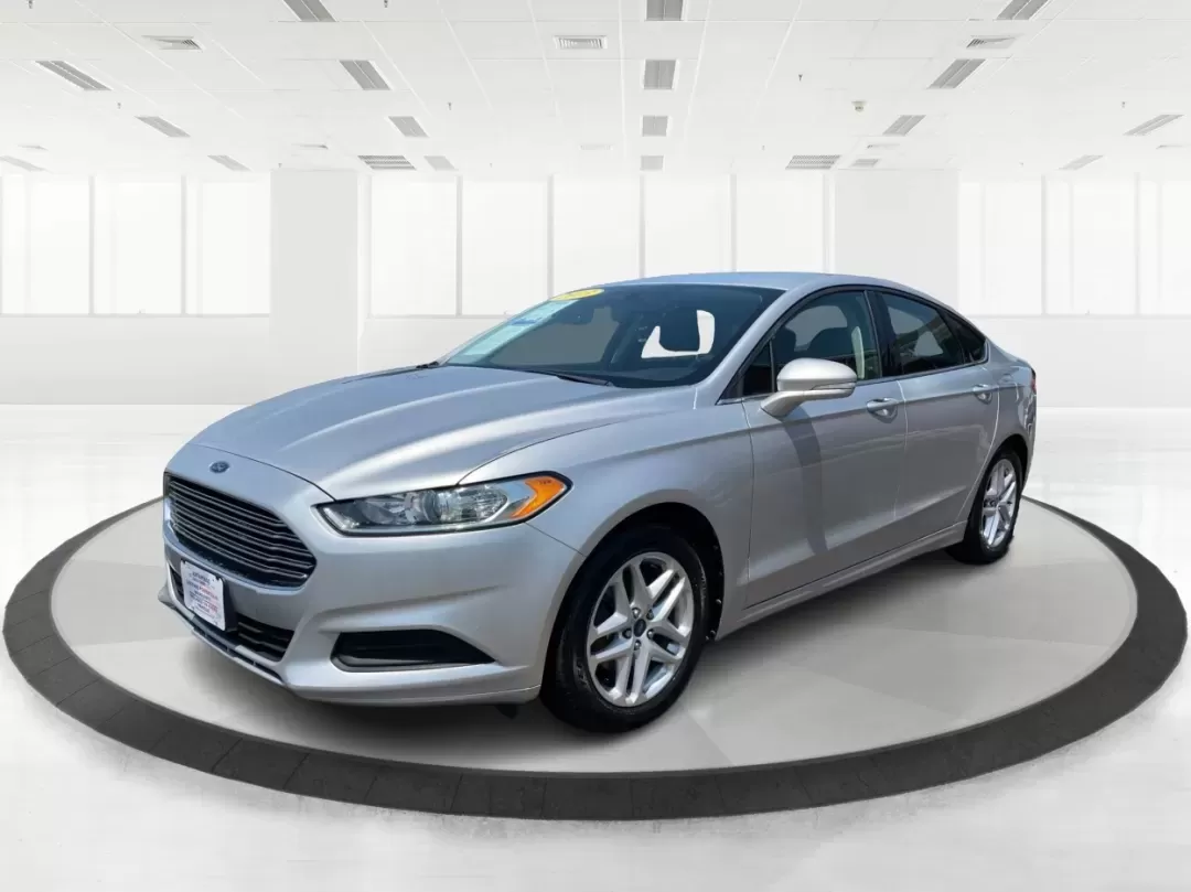 2013 Ford Fusion SE (3FA6P0H73DR) with an Other engine, located at 1230 East Main St, Xenia, OH, 45385, (937) 908-9800, 39.688026, -83.910172 - **Unlock Your Lifestyle with the 2013 Ford Fusion SE Perfect for Your Daily Adventures!**<br /> <br /> Are you looking for a sophisticated sedan that blends style, comfort, and technology? Look no further than this 2013 Ford Fusion SE, located at Advantage Car and Credit in Fairborn, OH. With its a - Photo#8
