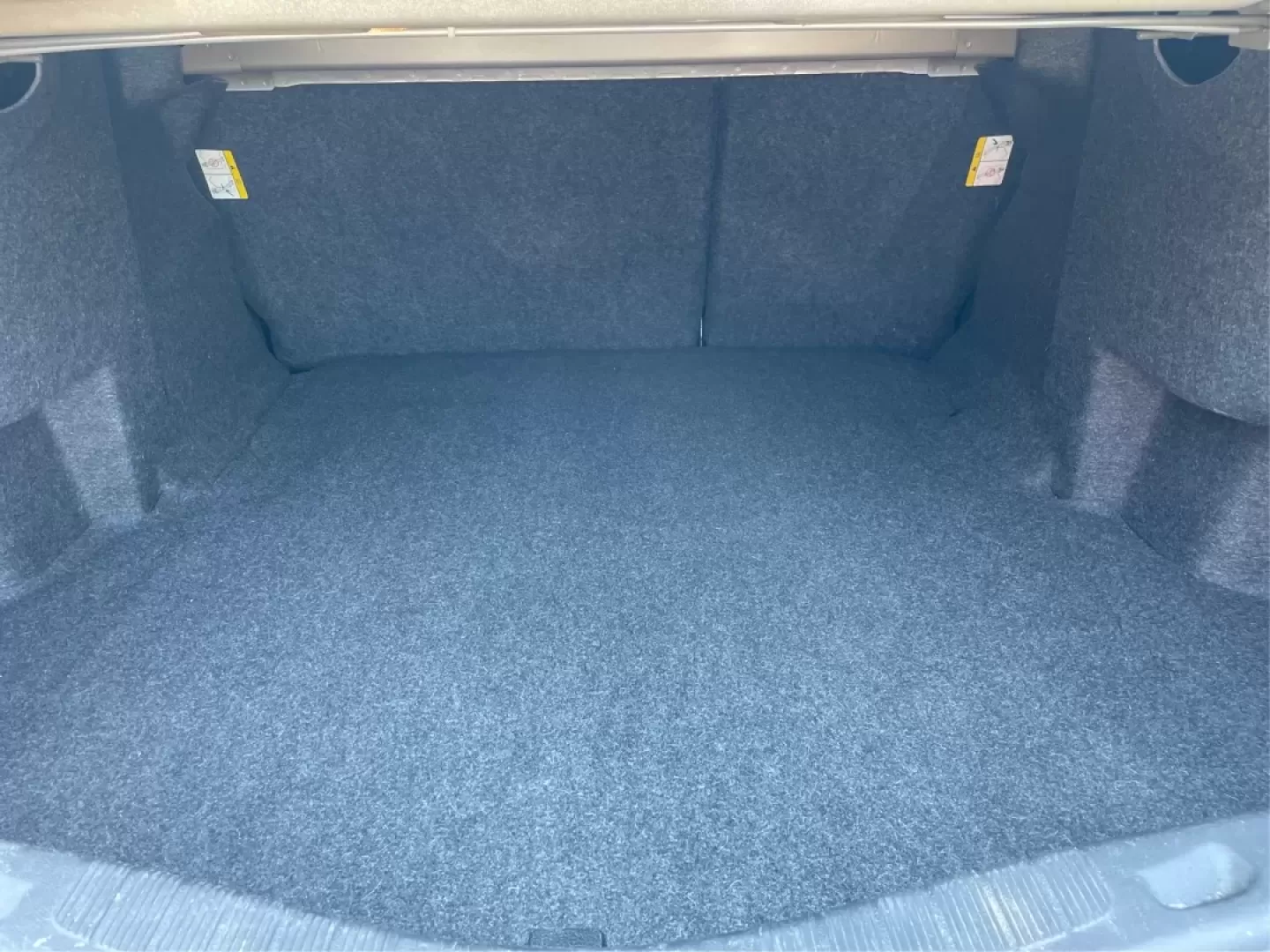 2013 Ford Fusion SE (3FA6P0H73DR) with an Other engine, located at 8750 N County Rd 25A, Piqua, OH, 45356, (937) 908-9800, 40.164391, -84.232513 - **Unlock Your Lifestyle with the 2013 Ford Fusion SE Perfect for Your Daily Adventures!**<br /> <br /> Are you looking for a sophisticated sedan that blends style, comfort, and technology? Look no further than this 2013 Ford Fusion SE, located at Advantage Car and Credit in Fairborn, OH. With its a - Photo#12