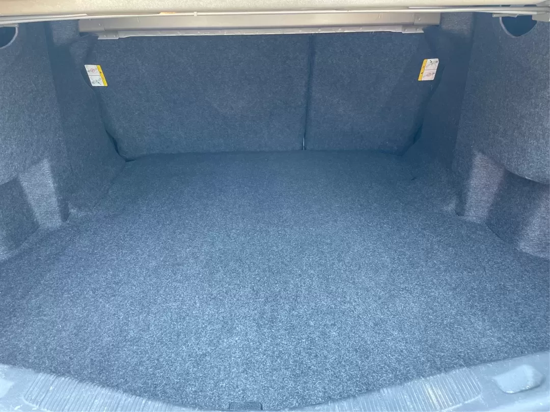 2013 Ford Fusion SE (3FA6P0H73DR) with an Other engine, located at 1230 East Main St, Xenia, OH, 45385, (937) 908-9800, 39.688026, -83.910172 - **Unlock Your Lifestyle with the 2013 Ford Fusion SE Perfect for Your Daily Adventures!**<br /> <br /> Are you looking for a sophisticated sedan that blends style, comfort, and technology? Look no further than this 2013 Ford Fusion SE, located at Advantage Car and Credit in Fairborn, OH. With its a - Photo#12