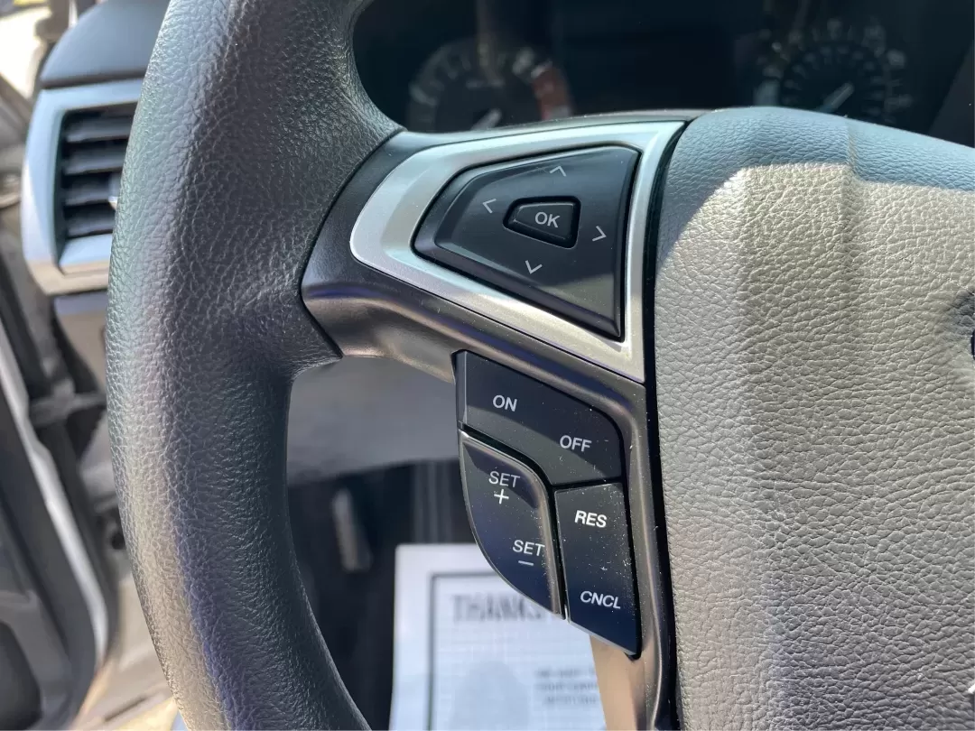 2013 Ford Fusion SE (3FA6P0H73DR) with an Other engine, located at 1230 East Main St, Xenia, OH, 45385, (937) 908-9800, 39.688026, -83.910172 - **Unlock Your Lifestyle with the 2013 Ford Fusion SE Perfect for Your Daily Adventures!**<br /> <br /> Are you looking for a sophisticated sedan that blends style, comfort, and technology? Look no further than this 2013 Ford Fusion SE, located at Advantage Car and Credit in Fairborn, OH. With its a - Photo#16