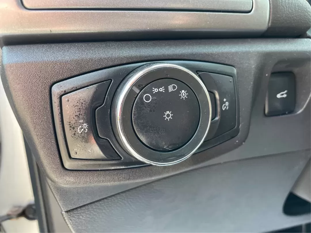 2013 Ford Fusion SE (3FA6P0H73DR) with an Other engine, located at 1230 East Main St, Xenia, OH, 45385, (937) 908-9800, 39.688026, -83.910172 - **Unlock Your Lifestyle with the 2013 Ford Fusion SE Perfect for Your Daily Adventures!**<br /> <br /> Are you looking for a sophisticated sedan that blends style, comfort, and technology? Look no further than this 2013 Ford Fusion SE, located at Advantage Car and Credit in Fairborn, OH. With its a - Photo#17