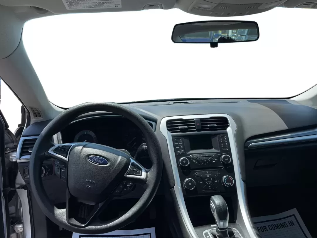 2013 Ford Fusion SE (3FA6P0H73DR) with an Other engine, located at 1230 East Main St, Xenia, OH, 45385, (937) 908-9800, 39.688026, -83.910172 - **Unlock Your Lifestyle with the 2013 Ford Fusion SE Perfect for Your Daily Adventures!**<br /> <br /> Are you looking for a sophisticated sedan that blends style, comfort, and technology? Look no further than this 2013 Ford Fusion SE, located at Advantage Car and Credit in Fairborn, OH. With its a - Photo#21