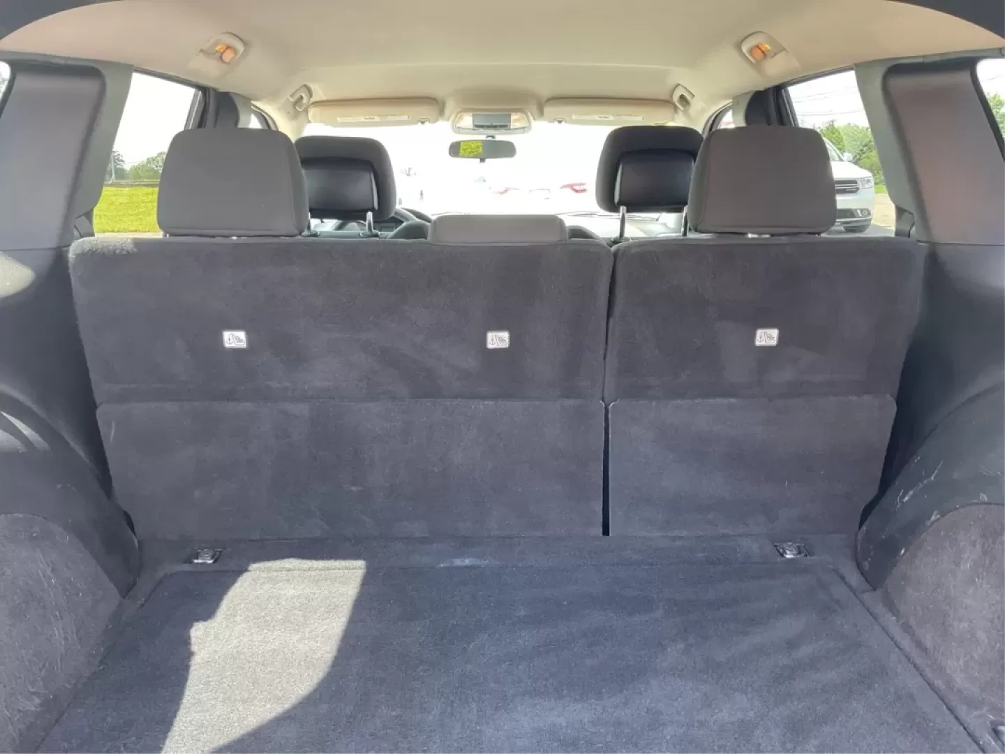 2013 Jeep Grand Cherokee Laredo (1C4RJFAG7DC) with an Other engine, located at 1184 Kauffman Ave, Fairborn, OH, 45324, (937) 908-9800, 39.807072, -84.030914 - 2013 Jeep Grand Cherokee Laredo - Photo#12