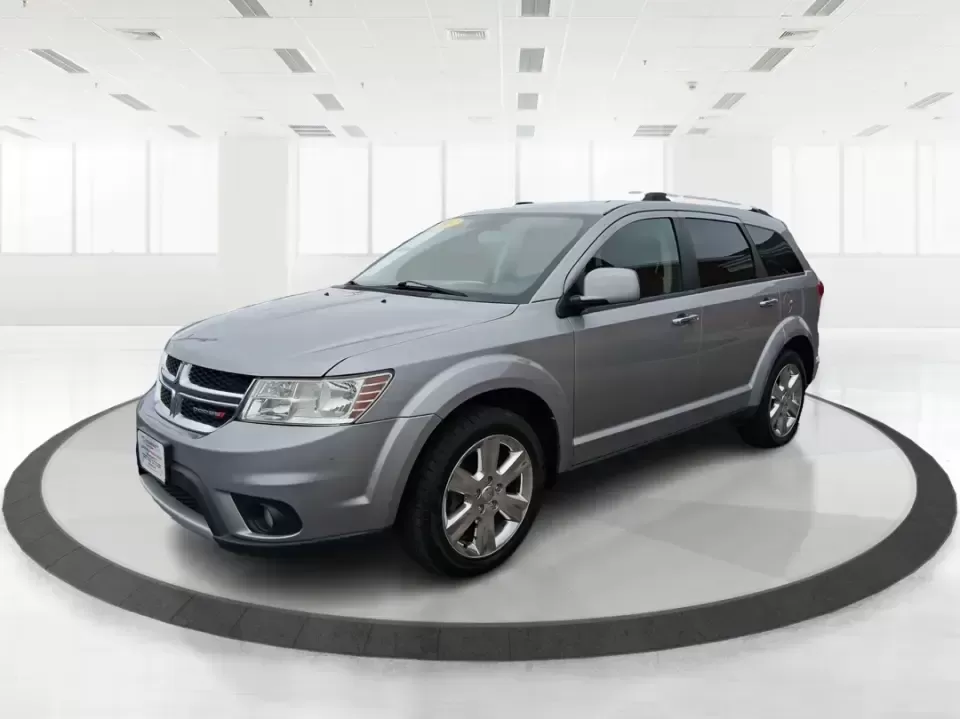 2017 Dodge Journey SXT AWD (3C4PDDBG9HT) with an Pentastar 3.6L V-6 DOHC engine, 6A transmission, located at 1230 East Main St, Xenia, OH, 45385, (937) 908-9800, 39.688026, -83.910172 - ### Explore New Adventures with the 2017 Dodge Journey SXT AWD at Advantage Car and Credit<br /> <br /> Looking for an SUV that can keep up with your dynamic lifestyle? The 2017 Dodge Journey SXT AWD is the perfect companion for growing families, weekend adventurers, and daily commuters alike. With - Photo#8