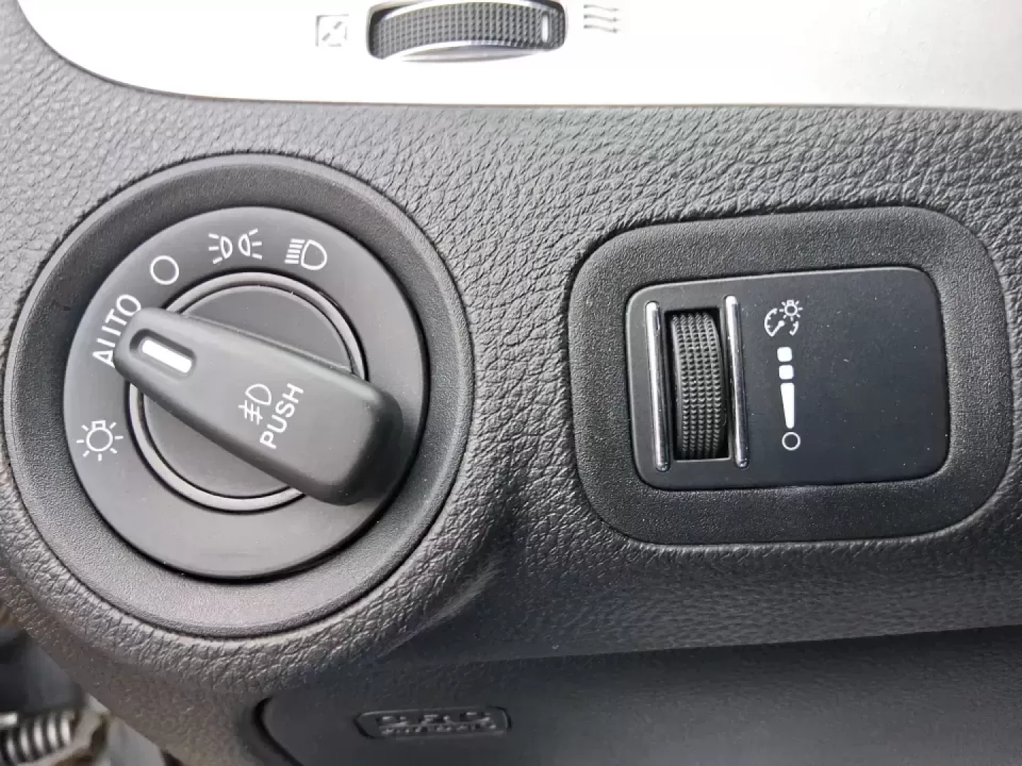 2017 Dodge Journey SXT AWD (3C4PDDBG9HT) with an Pentastar 3.6L V-6 DOHC engine, 6A transmission, located at 1230 East Main St, Xenia, OH, 45385, (937) 908-9800, 39.688026, -83.910172 - ### Explore New Adventures with the 2017 Dodge Journey SXT AWD at Advantage Car and Credit<br /> <br /> Looking for an SUV that can keep up with your dynamic lifestyle? The 2017 Dodge Journey SXT AWD is the perfect companion for growing families, weekend adventurers, and daily commuters alike. With - Photo#17