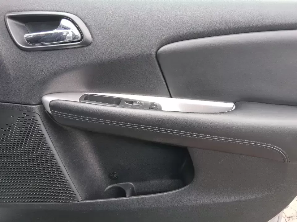 2017 Dodge Journey SXT AWD (3C4PDDBG9HT) with an Pentastar 3.6L V-6 DOHC engine, 6A transmission, located at 1230 East Main St, Xenia, OH, 45385, (937) 908-9800, 39.688026, -83.910172 - ### Explore New Adventures with the 2017 Dodge Journey SXT AWD at Advantage Car and Credit<br /> <br /> Looking for an SUV that can keep up with your dynamic lifestyle? The 2017 Dodge Journey SXT AWD is the perfect companion for growing families, weekend adventurers, and daily commuters alike. With - Photo#20