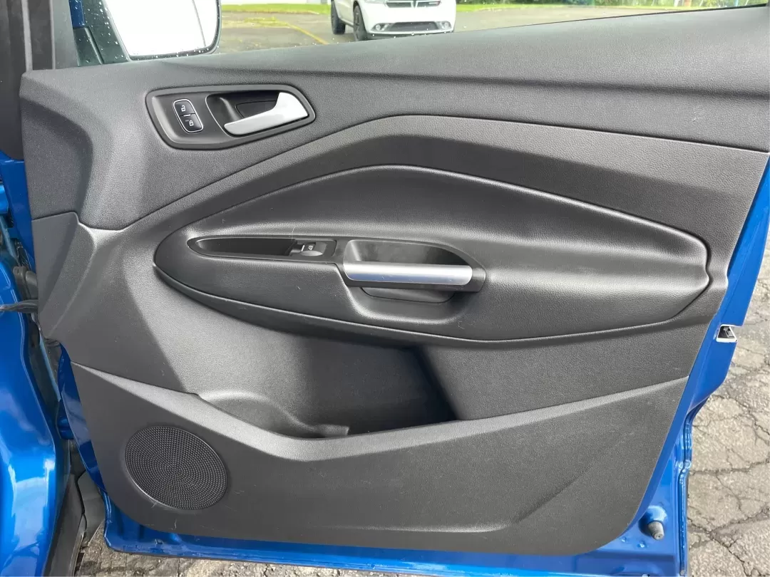 2017 Ford Escape SE (1FMCU0GD5HU) with an Other engine, located at 1184 Kauffman Ave, Fairborn, OH, 45324, (937) 908-9800, 39.807072, -84.030914 - 2017 Ford Escape SE - Photo#20