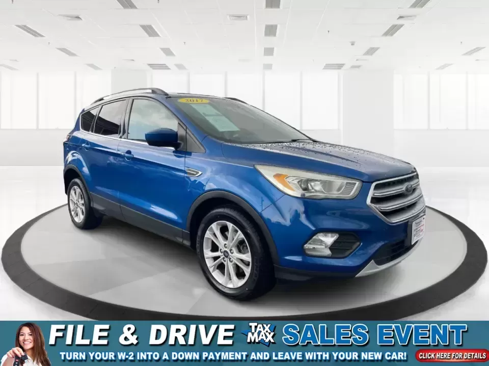 2017 Ford Escape SE (1FMCU0GD5HU) with an 1.5L L4 DOHC 16V engine, 6A transmission, located at 4508 South Dixie Dr, Moraine, OH, 45439, (937) 908-9800, 39.689976, -84.218452 - **Adventure Awaits in This 2017 Ford Escape SE Perfect for Your Ohio Lifestyle!**<br /> <br /> Are you ready to embrace the open road? Whether you're commuting to work, taking the kids to soccer practice, or planning a weekend getaway to nearby attractions like the National Museum of the U.S. Air F - Photo#0