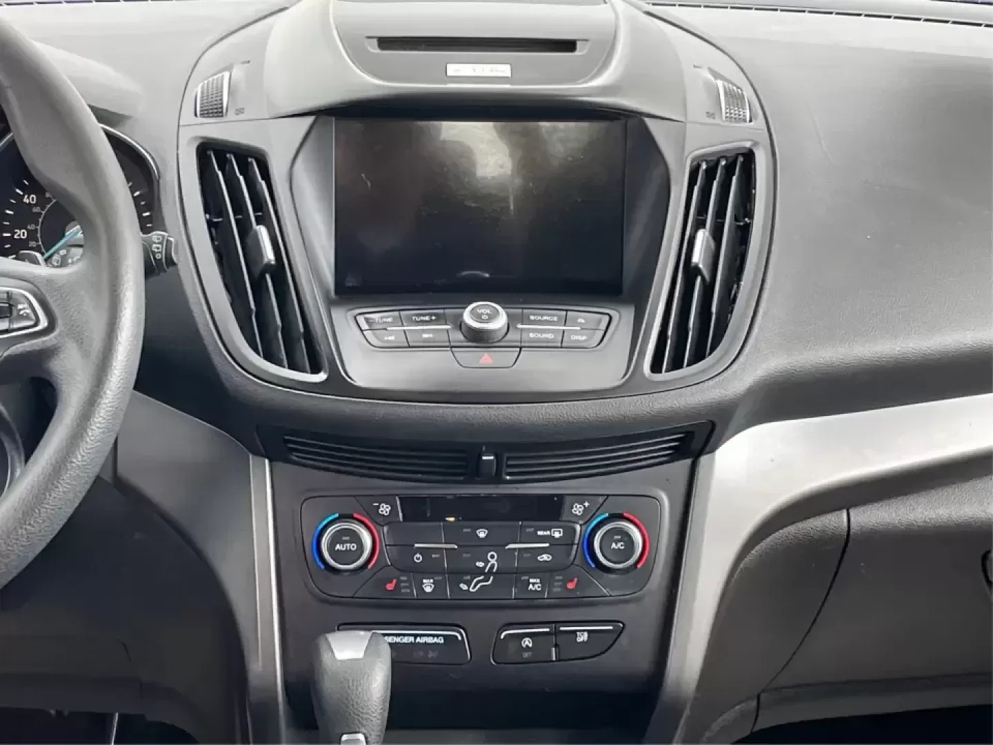 2017 Ford Escape SE (1FMCU0GD5HU) with an 1.5L L4 DOHC 16V engine, 6A transmission, located at 1184 Kauffman Ave, Fairborn, OH, 45324, (937) 908-9800, 39.807072, -84.030914 - **Adventure Awaits in This 2017 Ford Escape SE Perfect for Your Ohio Lifestyle!**<br /> <br /> Are you ready to embrace the open road? Whether you're commuting to work, taking the kids to soccer practice, or planning a weekend getaway to nearby attractions like the National Museum of the U.S. Air F - Photo#13