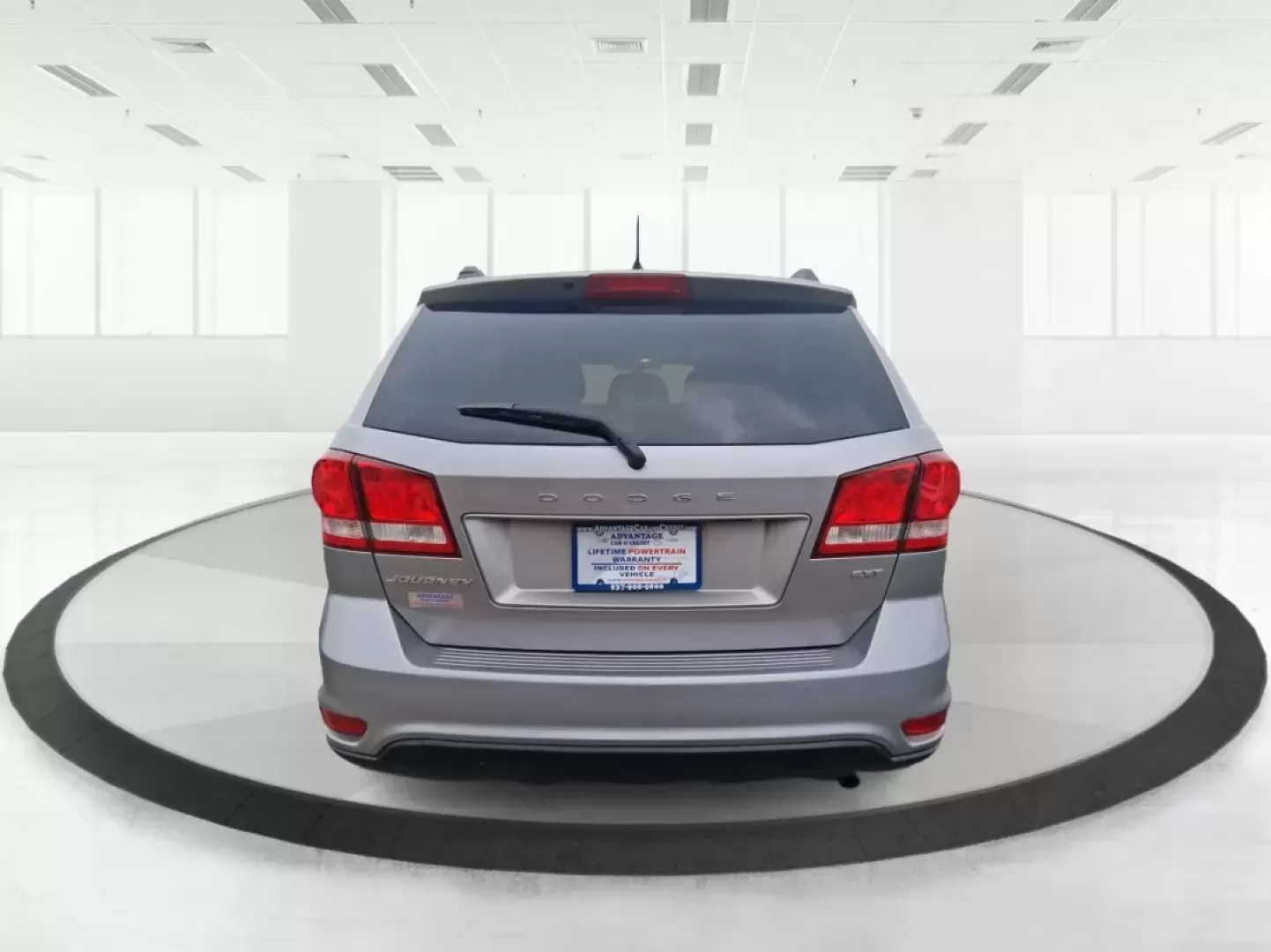 2015 Dodge Journey SXT (3C4PDCBB2FT) with an Other engine, located at 1184 Kauffman Ave, Fairborn, OH, 45324, (937) 908-9800, 39.807072, -84.030914 - **Adventure Awaits with the 2015 Dodge Journey SXT at Advantage Car and Credit!**<br /> <br /> If you're in search of a versatile SUV that caters to both daily commutes and weekend adventures with your family, the 2015 Dodge Journey SXT is the perfect match for you. This spacious and stylish vehicle - Photo#3