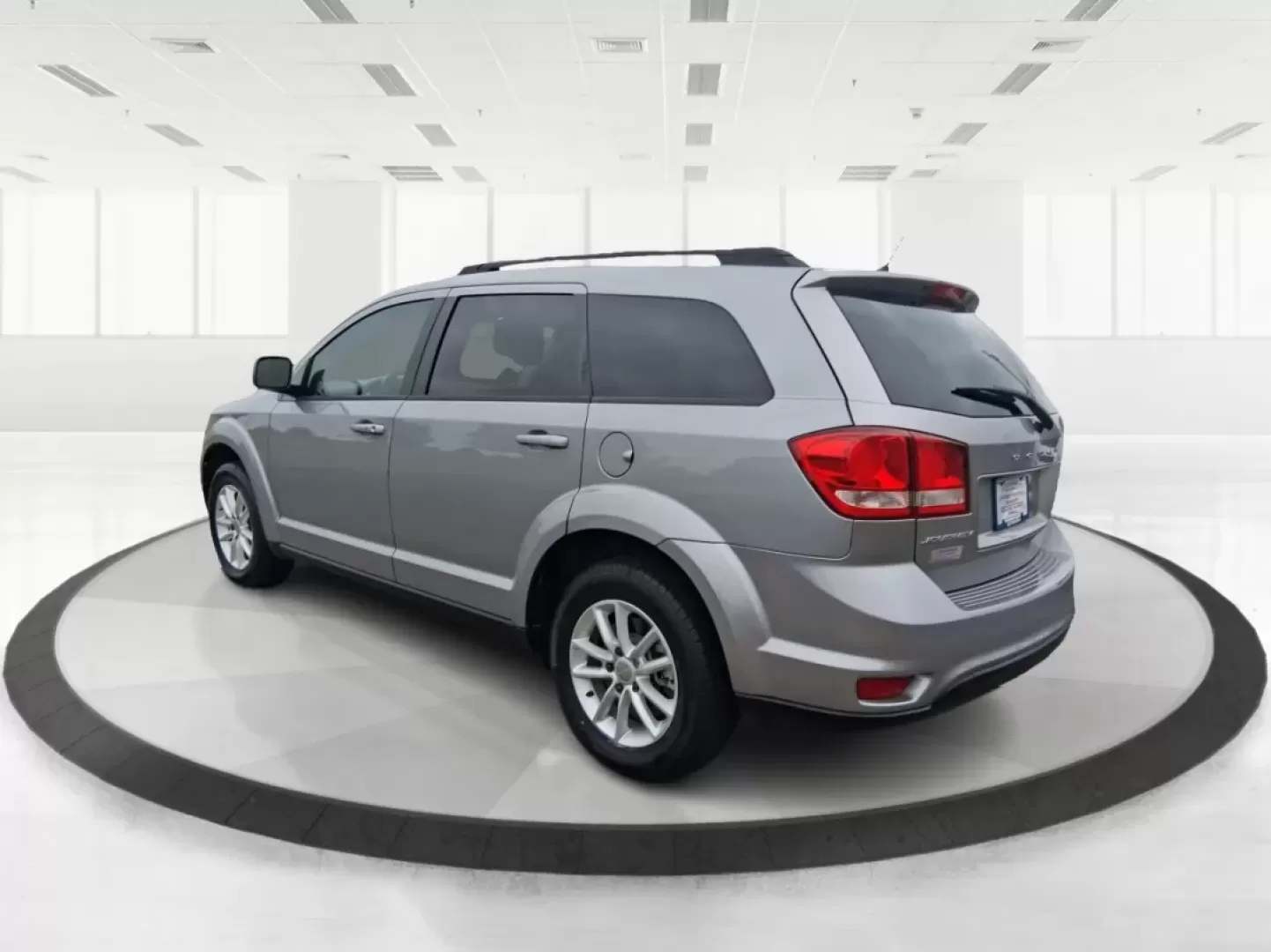 2015 Dodge Journey SXT (3C4PDCBB2FT) with an Other engine, located at 1184 Kauffman Ave, Fairborn, OH, 45324, (937) 908-9800, 39.807072, -84.030914 - **Adventure Awaits with the 2015 Dodge Journey SXT at Advantage Car and Credit!**<br /> <br /> If you're in search of a versatile SUV that caters to both daily commutes and weekend adventures with your family, the 2015 Dodge Journey SXT is the perfect match for you. This spacious and stylish vehicle - Photo#4
