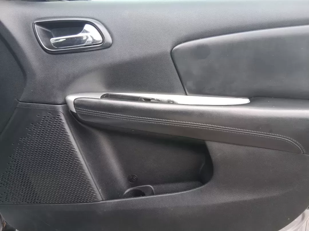 2015 Dodge Journey SXT (3C4PDCBB2FT) with an 2.4L L6 DOHC 16V engine, 4-Speed Automatic transmission, located at 4508 South Dixie Dr, Moraine, OH, 45439, (937) 908-9800, 39.689976, -84.218452 - **Adventure Awaits with the 2015 Dodge Journey SXT at Advantage Car and Credit!**<br /> <br /> If you're in search of a versatile SUV that caters to both daily commutes and weekend adventures with your family, the 2015 Dodge Journey SXT is the perfect match for you. This spacious and stylish vehicle - Photo#19