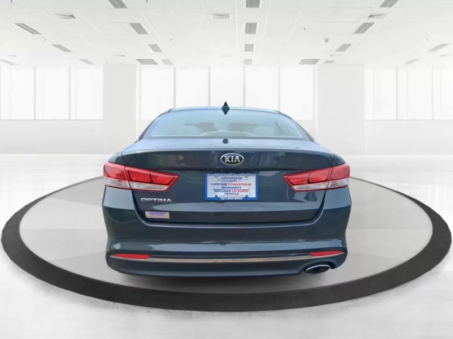 2016 Kia Optima LX (5XXGT4L36GG) with an Theta II 2.4L I-4 gasoline direct injection engine, located at 8750 N County Rd 25A, Piqua, OH, 45356, (937) 908-9800, 40.164391, -84.232513 - Discover an exceptional driving experience with the 2016 Kia Optima LX, available now at Advantage Car and Credit in New Carlisle, OH. This sedan is not just a mode of transportation; it's an enhancement to your lifestyle, whether you're commuting to work, running errands, or embarking on weekend ad - Photo#3