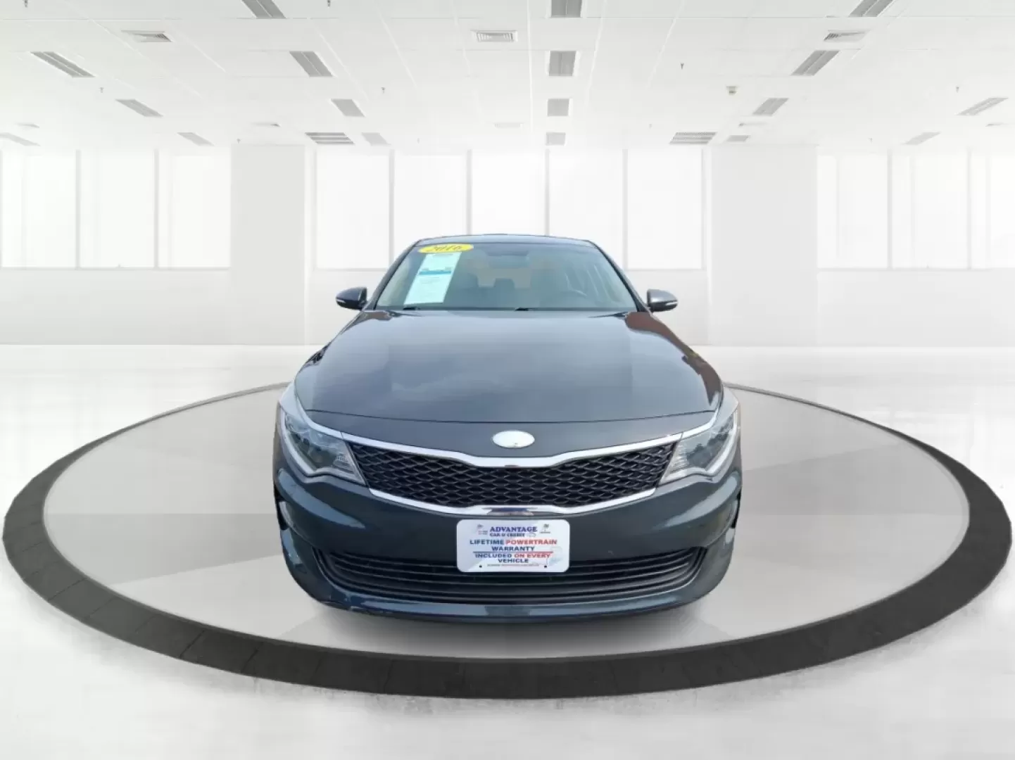 2016 Kia Optima LX (5XXGT4L36GG) with an Theta II 2.4L I-4 gasoline direct injection engine, located at 8750 N County Rd 25A, Piqua, OH, 45356, (937) 908-9800, 40.164391, -84.232513 - Discover an exceptional driving experience with the 2016 Kia Optima LX, available now at Advantage Car and Credit in New Carlisle, OH. This sedan is not just a mode of transportation; it's an enhancement to your lifestyle, whether you're commuting to work, running errands, or embarking on weekend ad - Photo#7