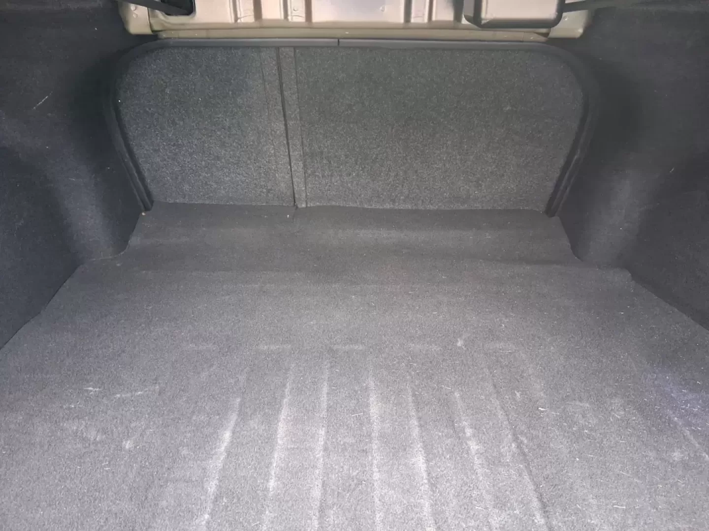 2016 Kia Optima LX (5XXGT4L36GG) with an Theta II 2.4L I-4 gasoline direct injection engine, located at 1184 Kauffman Ave, Fairborn, OH, 45324, (937) 908-9800, 39.807072, -84.030914 - Discover an exceptional driving experience with the 2016 Kia Optima LX, available now at Advantage Car and Credit in New Carlisle, OH. This sedan is not just a mode of transportation; it's an enhancement to your lifestyle, whether you're commuting to work, running errands, or embarking on weekend ad - Photo#12