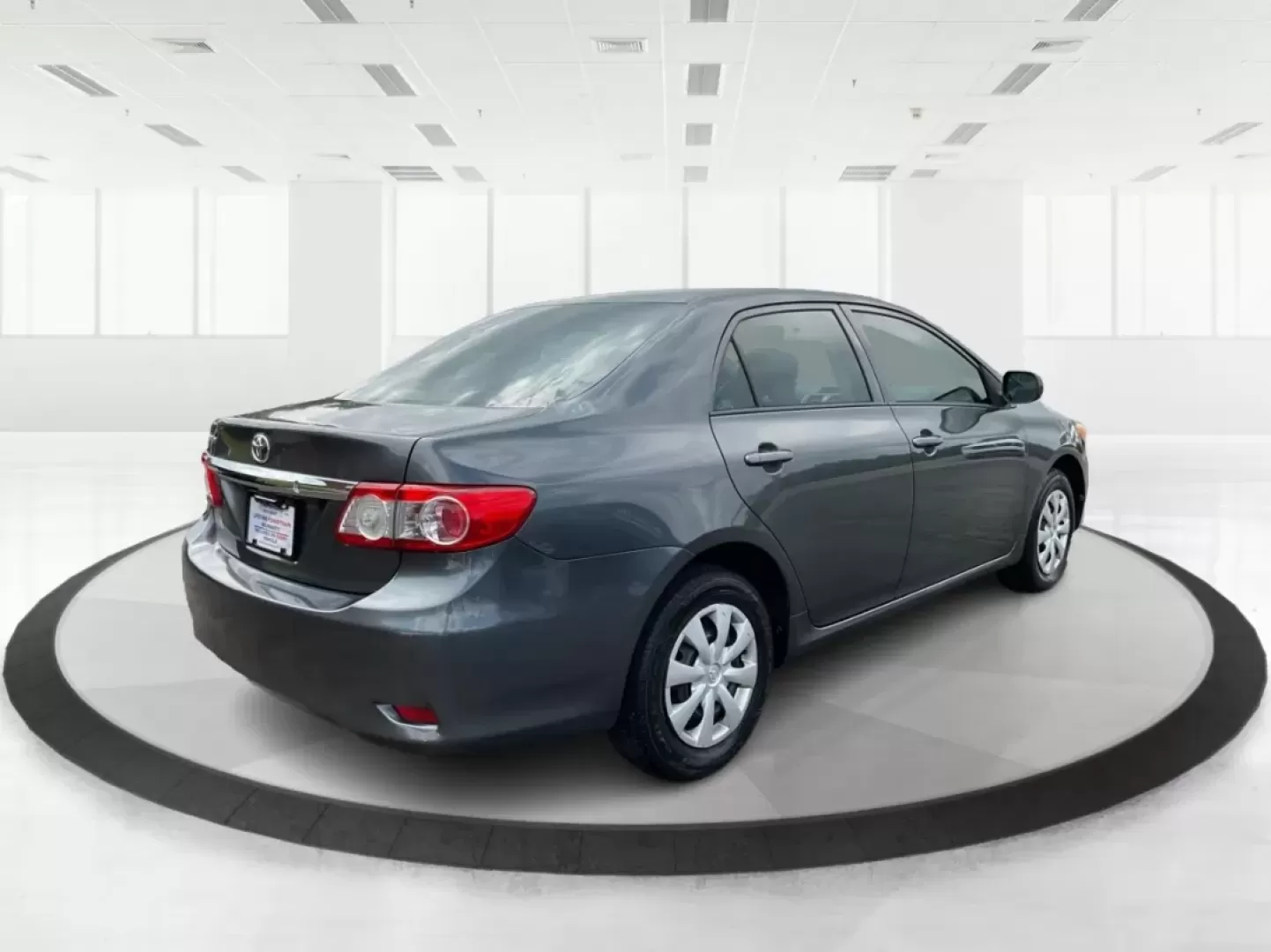 2012 Toyota Corolla LE (2T1BU4EEXCC) with an 1.8L I-4 DOHC engine, located at 1184 Kauffman Ave, Fairborn, OH, 45324, (937) 908-9800, 39.807072, -84.030914 - **Discover Your New Adventure with the 2012 Toyota Corolla LE at Advantage Car and Credit!**<br /> <br /> Are you in the market for a reliable sedan that perfectly balances your daily commute with weekend adventures? Look no further than the 2012 Toyota Corolla LE, available now at Advantage Car and - Photo#2