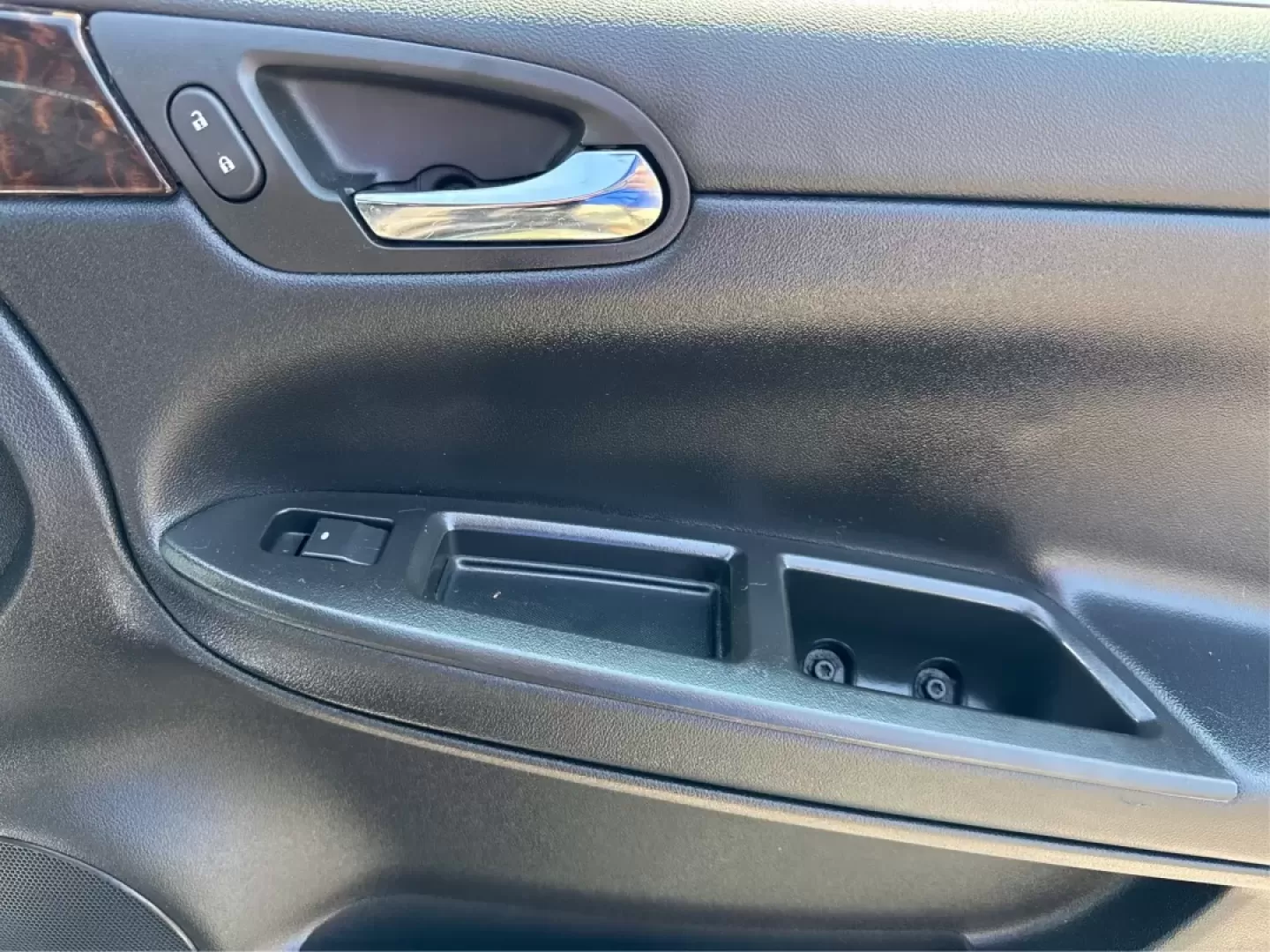 2014 Chevrolet Impala Limited LT (2G1WB5E3XE1) with an 3.6L V-6 gasoline direct injection engine, located at 8750 N County Rd 25A, Piqua, OH, 45356, (937) 908-9800, 40.164391, -84.232513 - Are you ready for your next adventure, whether it's a family road trip, a daily commute, or simply running errands around Fairborn? The 2014 Chevrolet Impala Limited LT is the perfect sedan to elevate your driving experience. With its stylish black exterior and reliable performance, this vehicle is - Photo#20