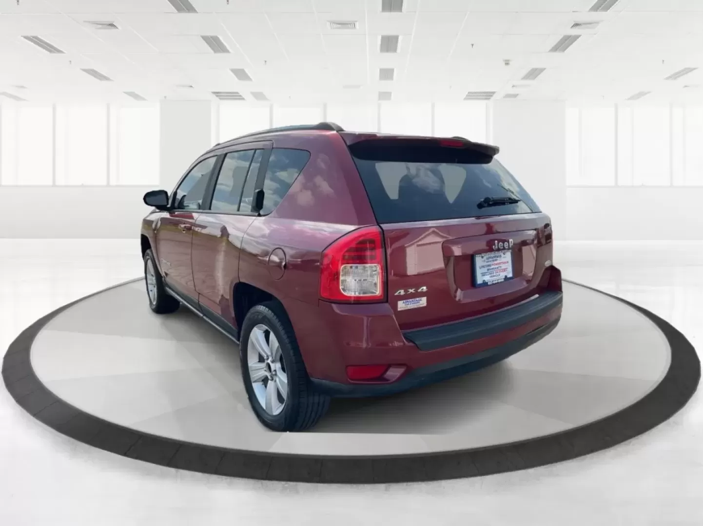 2013 Jeep Compass Latitude (1C4NJDEB6DD) with an 2.4L I-4 DOHC engine, located at 8750 N County Rd 25A, Piqua, OH, 45356, (937) 908-9800, 40.164391, -84.232513 - Are you ready to elevate your adventures and embrace a lifestyle filled with exploration? The 2013 Jeep Compass Latitude is the perfect companion for those who value versatility and comfort, making it an ideal choice for weekend getaways or daily commutes. This rugged yet refined SUV is now availabl - Photo#3