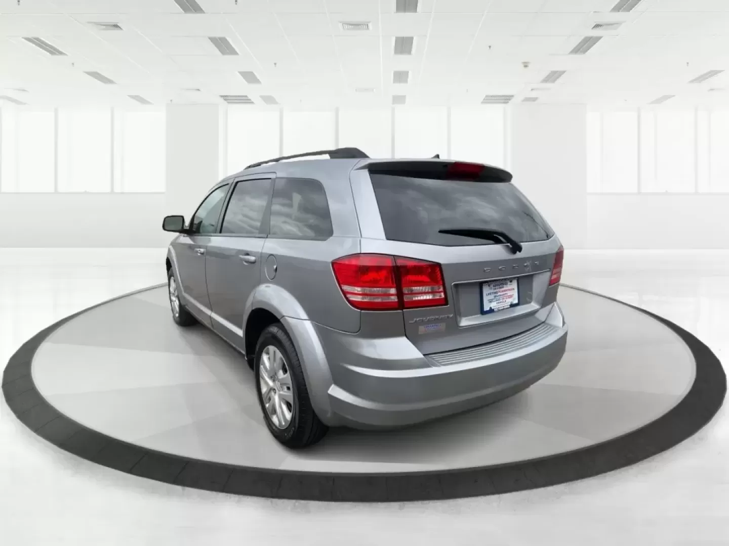 2017 Dodge Journey SE (3C4PDCAB2HT) with an Tigershark MultiAir 2.4L I-4 DOHC engine, located at 8750 N County Rd 25A, Piqua, OH, 45356, (937) 908-9800, 40.164391, -84.232513 - **Unleash Your Family Adventures with the 2017 Dodge Journey at Advantage Car and Credit!**<br /> <br /> Are you searching for the perfect SUV to suit your growing family's needs or to make those weekend adventures more exciting? Look no further than this reliable and spacious **2017 Dodge Journey** - Photo#4