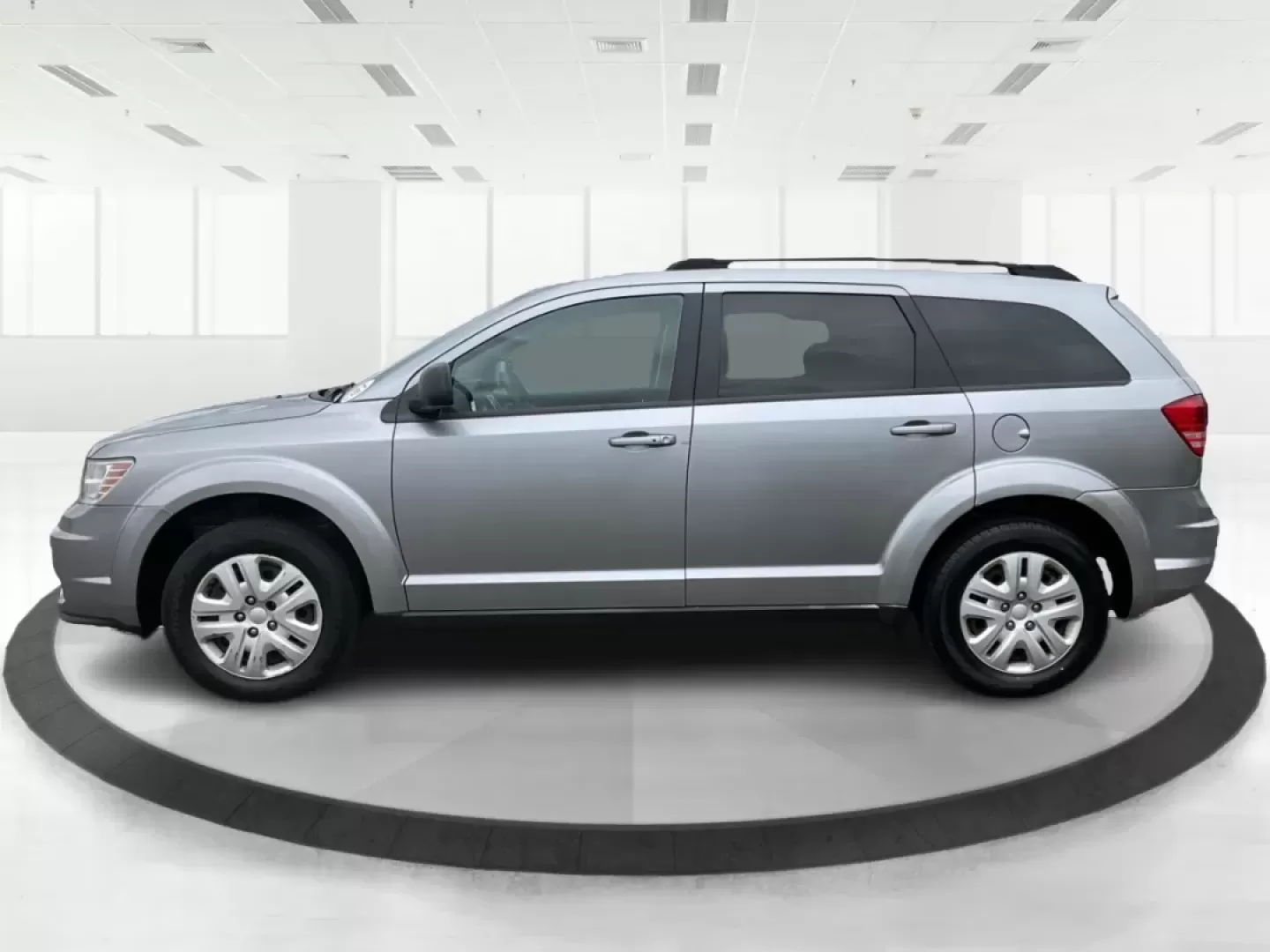 2017 Dodge Journey SE (3C4PDCAB2HT) with an Tigershark MultiAir 2.4L I-4 DOHC engine, located at 8750 N County Rd 25A, Piqua, OH, 45356, (937) 908-9800, 40.164391, -84.232513 - **Unleash Your Family Adventures with the 2017 Dodge Journey at Advantage Car and Credit!**<br /> <br /> Are you searching for the perfect SUV to suit your growing family's needs or to make those weekend adventures more exciting? Look no further than this reliable and spacious **2017 Dodge Journey** - Photo#5