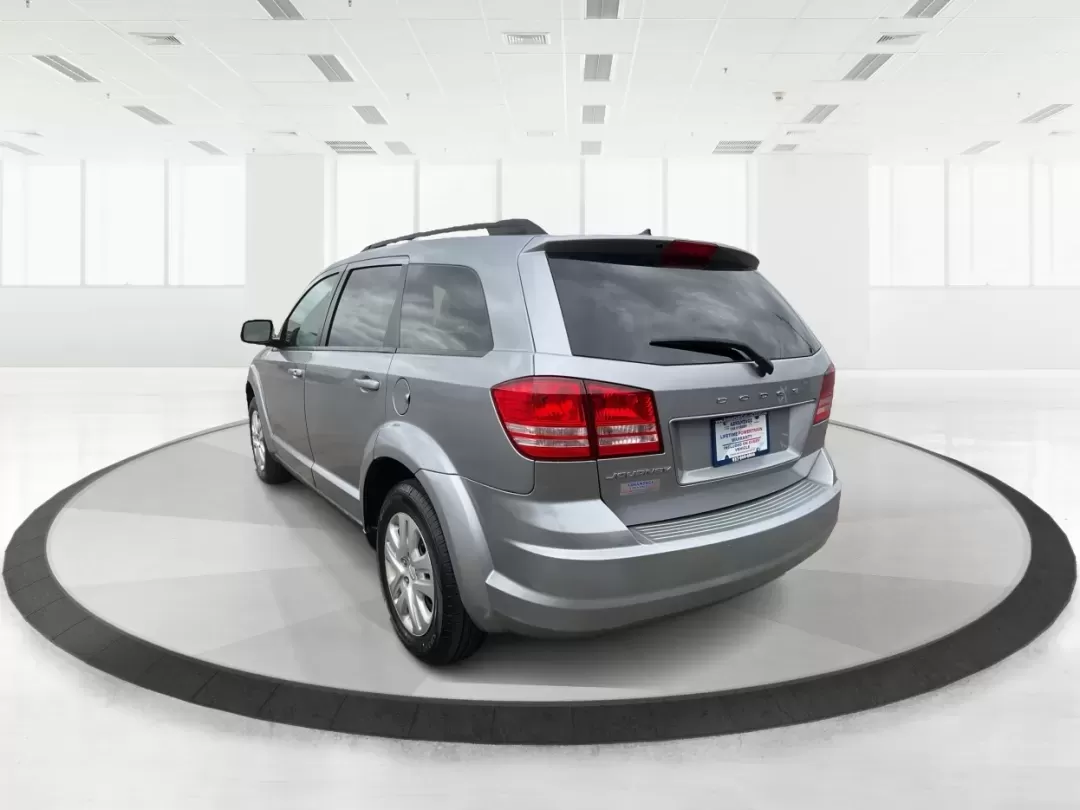 2017 Dodge Journey SE (3C4PDCAB2HT) with an Tigershark MultiAir 2.4L I-4 DOHC engine, 4A transmission, located at 1184 Kauffman Ave, Fairborn, OH, 45324, (937) 908-9800, 39.807072, -84.030914 - **Unleash Your Family Adventures with the 2017 Dodge Journey at Advantage Car and Credit!**<br /> <br /> Are you searching for the perfect SUV to suit your growing family's needs or to make those weekend adventures more exciting? Look no further than this reliable and spacious **2017 Dodge Journey** - Photo#4