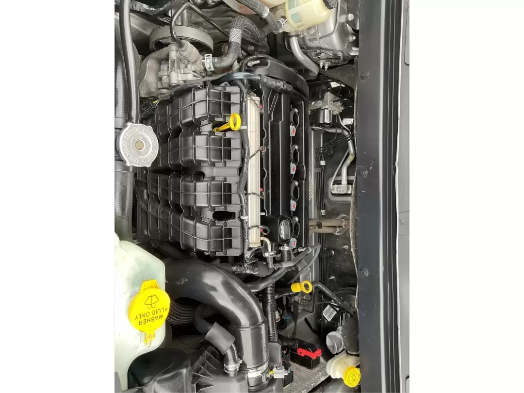 2017 Dodge Journey SE (3C4PDCAB2HT) with an Tigershark MultiAir 2.4L I-4 DOHC engine, 4A transmission, located at 1184 Kauffman Ave, Fairborn, OH, 45324, (937) 908-9800, 39.807072, -84.030914 - **Unleash Your Family Adventures with the 2017 Dodge Journey at Advantage Car and Credit!**<br /> <br /> Are you searching for the perfect SUV to suit your growing family's needs or to make those weekend adventures more exciting? Look no further than this reliable and spacious **2017 Dodge Journey** - Photo#11