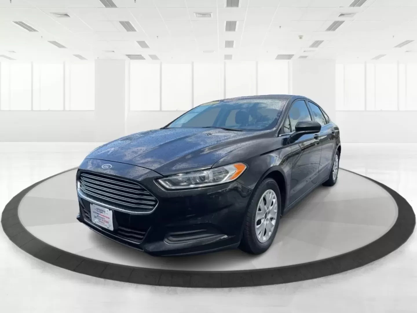 2014 Ford Fusion S (3FA6P0G75ER) with an Duratec 2.5L I-4 DOHC engine, located at 401 Woodman Dr, Riverside, OH, 45431, (937) 908-9800, 39.760899, -84.123421 - **Discover Your Next Adventure with the 2014 Ford Fusion at Advantage Car and Credit!**<br /> <br /> Are you ready to elevate your daily commute or embark on weekend road trips? The 2014 Ford Fusion at Advantage Car and Credit is your perfect companion for both. Its stylish design and dependable per - Photo#8