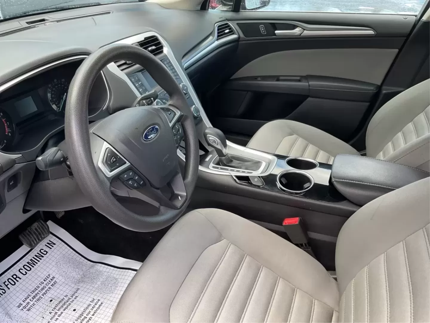 2014 Ford Fusion S (3FA6P0G75ER) with an Duratec 2.5L I-4 DOHC engine, located at 401 Woodman Dr, Riverside, OH, 45431, (937) 908-9800, 39.760899, -84.123421 - **Discover Your Next Adventure with the 2014 Ford Fusion at Advantage Car and Credit!**<br /> <br /> Are you ready to elevate your daily commute or embark on weekend road trips? The 2014 Ford Fusion at Advantage Car and Credit is your perfect companion for both. Its stylish design and dependable per - Photo#9