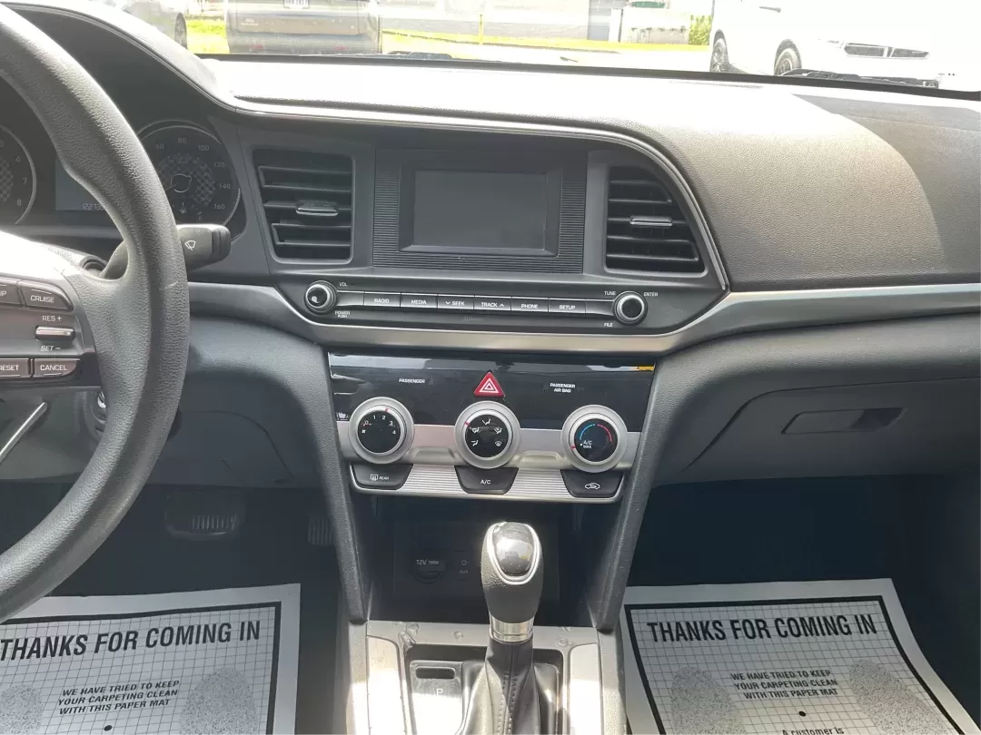 2019 Hyundai Elantra SE (5NPD74LF7KH) with an Nu 2L I-4 DOHC engine, located at 8750 N County Rd 25A, Piqua, OH, 45356, (937) 908-9800, 40.164391, -84.232513 - **Unlock Your Adventure with the 2019 Hyundai Elantra SE at Advantage Car and Credit!**<br /> <br /> Are you ready to elevate your daily commute or embark on weekend road trips in style? This 2019 Hyundai Elantra SE is the perfect blend of practicality and sophistication, making it an outstanding ch - Photo#12