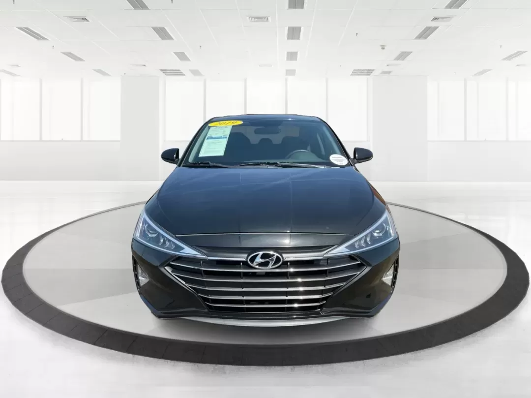 2019 Hyundai Elantra SE (5NPD74LF7KH) with an Nu 2L I-4 DOHC engine, located at 401 Woodman Dr, Riverside, OH, 45431, (937) 908-9800, 39.760899, -84.123421 - 2019 Hyundai Elantra SE - Photo#7