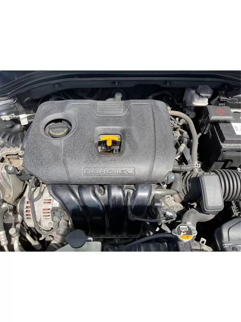 2019 Hyundai Elantra SE (5NPD74LF7KH) with an Nu 2L I-4 DOHC engine, 6A transmission, located at 401 Woodman Dr, Riverside, OH, 45431, (937) 908-9800, 39.760899, -84.123421 - **Unlock Your Adventure with the 2019 Hyundai Elantra SE at Advantage Car and Credit!**<br /> <br /> Are you ready to elevate your daily commute or embark on weekend road trips in style? This 2019 Hyundai Elantra SE is the perfect blend of practicality and sophistication, making it an outstanding ch - Photo#11