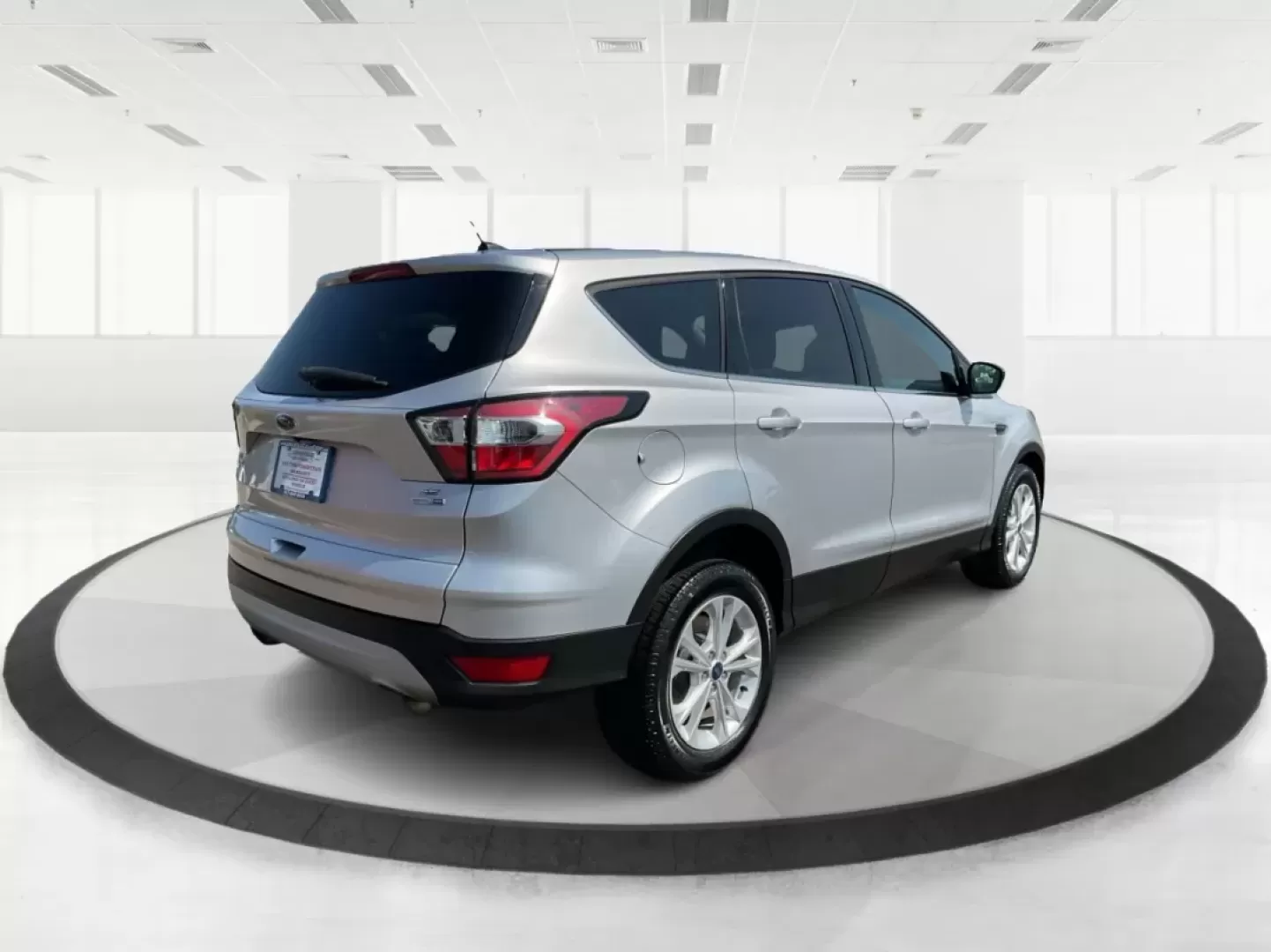 2017 Ford Escape SE (1FMCU9GD4HU) with an Other engine, located at 880 E. National Road, Vandalia, OH, 45377, (937) 908-9800, 39.891918, -84.183594 - **Adventure Awaits in This 2017 Ford Escape SE Perfect for Your Next Journey!**<br /> <br /> If you're looking for a versatile vehicle that meets the needs of an active lifestyle, the 2017 Ford Escape SE is the perfect choice for adventurous families or budget-conscious commuters. With ample room f - Photo#2