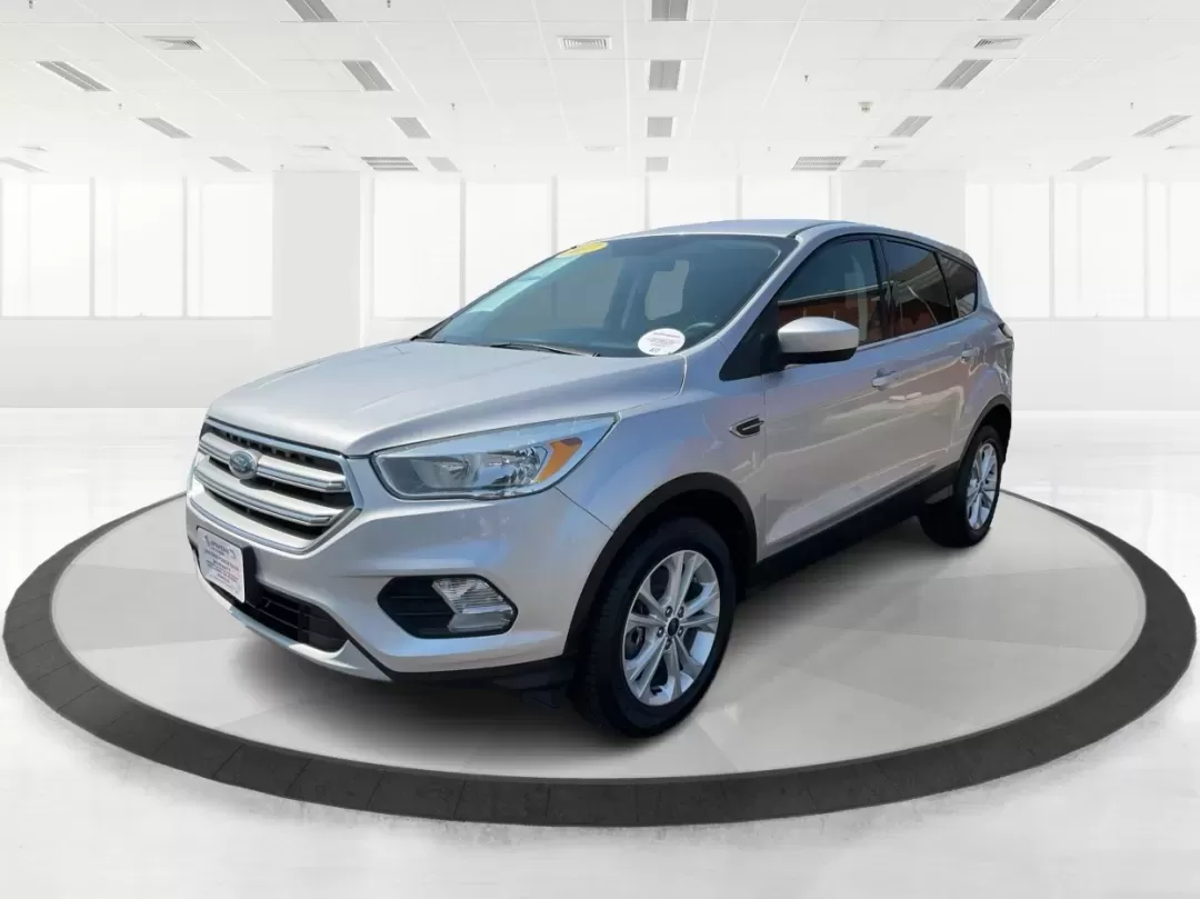 2017 Ford Escape SE (1FMCU9GD4HU) with an Other engine, located at 880 E. National Road, Vandalia, OH, 45377, (937) 908-9800, 39.891918, -84.183594 - **Adventure Awaits in This 2017 Ford Escape SE Perfect for Your Next Journey!**<br /> <br /> If you're looking for a versatile vehicle that meets the needs of an active lifestyle, the 2017 Ford Escape SE is the perfect choice for adventurous families or budget-conscious commuters. With ample room f - Photo#8