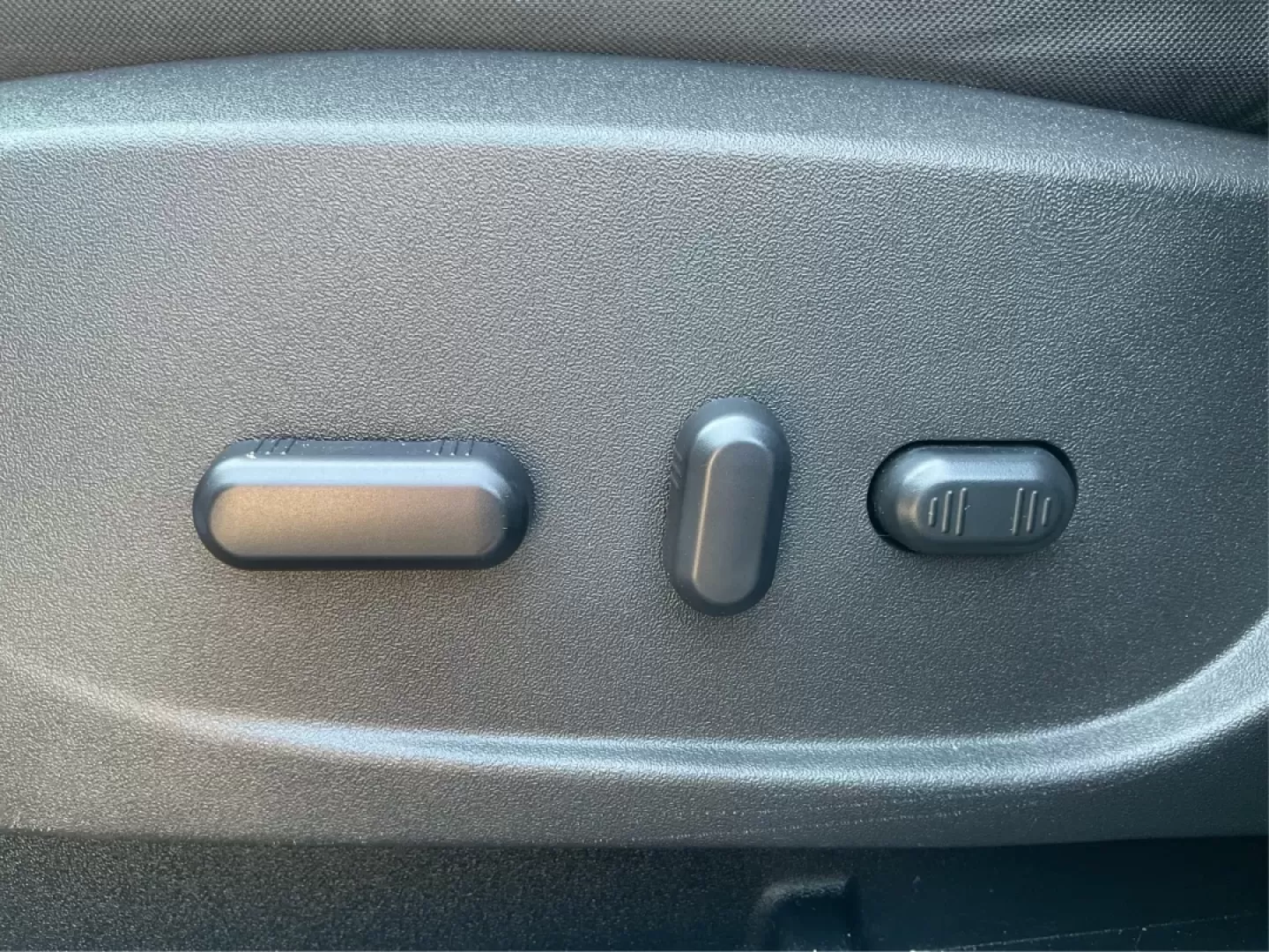 2017 Ford Escape SE (1FMCU9GD4HU) with an Other engine, located at 880 E. National Road, Vandalia, OH, 45377, (937) 908-9800, 39.891918, -84.183594 - **Adventure Awaits in This 2017 Ford Escape SE Perfect for Your Next Journey!**<br /> <br /> If you're looking for a versatile vehicle that meets the needs of an active lifestyle, the 2017 Ford Escape SE is the perfect choice for adventurous families or budget-conscious commuters. With ample room f - Photo#18