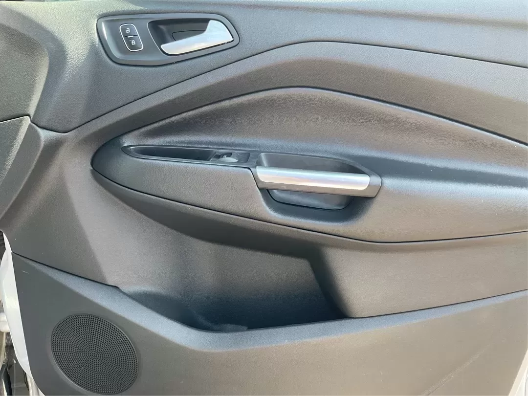 2017 Ford Escape SE (1FMCU9GD4HU) with an Other engine, located at 880 E. National Road, Vandalia, OH, 45377, (937) 908-9800, 39.891918, -84.183594 - **Adventure Awaits in This 2017 Ford Escape SE Perfect for Your Next Journey!**<br /> <br /> If you're looking for a versatile vehicle that meets the needs of an active lifestyle, the 2017 Ford Escape SE is the perfect choice for adventurous families or budget-conscious commuters. With ample room f - Photo#20