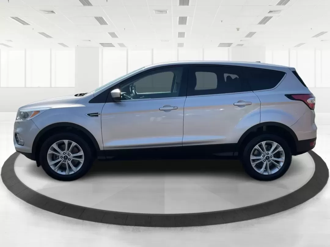 2017 Ford Escape SE (1FMCU9GD4HU) with an Other engine, located at 1184 Kauffman Ave, Fairborn, OH, 45324, (937) 908-9800, 39.807072, -84.030914 - 2017 Ford Escape SE - Photo#5