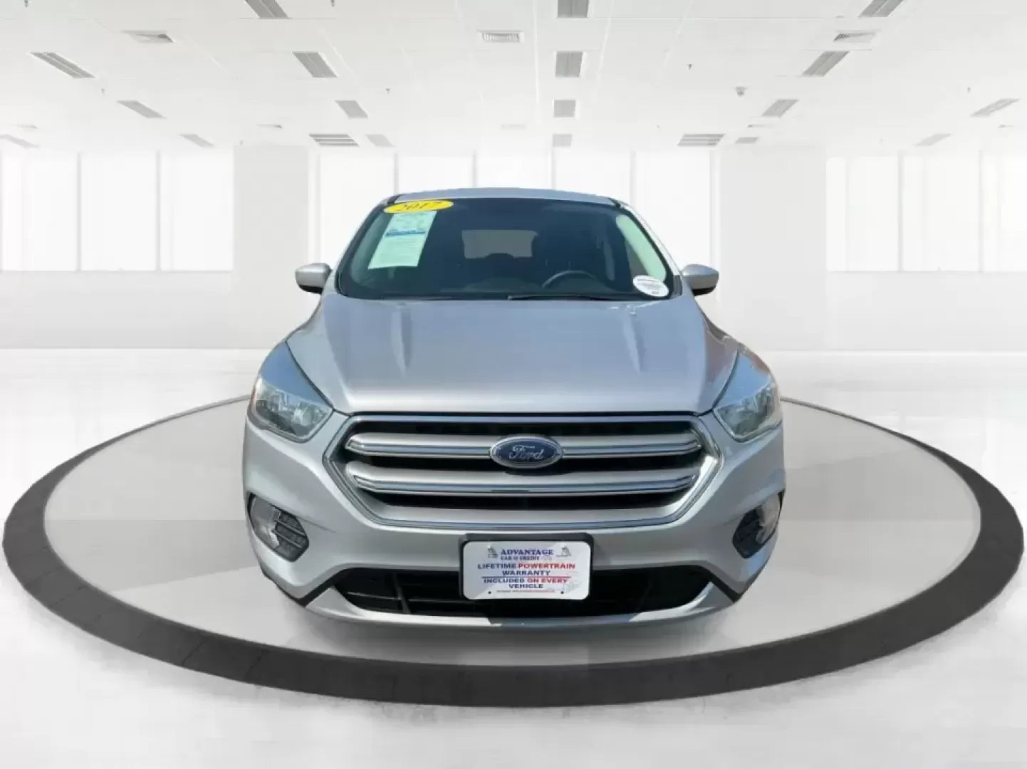 2017 Ford Escape SE (1FMCU9GD4HU) with an 1.5L L4 DOHC 16V engine, 6A transmission, located at 401 Woodman Dr, Riverside, OH, 45431, (937) 908-9800, 39.760899, -84.123421 - **Adventure Awaits in This 2017 Ford Escape SE Perfect for Your Next Journey!**<br /> <br /> If you're looking for a versatile vehicle that meets the needs of an active lifestyle, the 2017 Ford Escape SE is the perfect choice for adventurous families or budget-conscious commuters. With ample room f - Photo#7