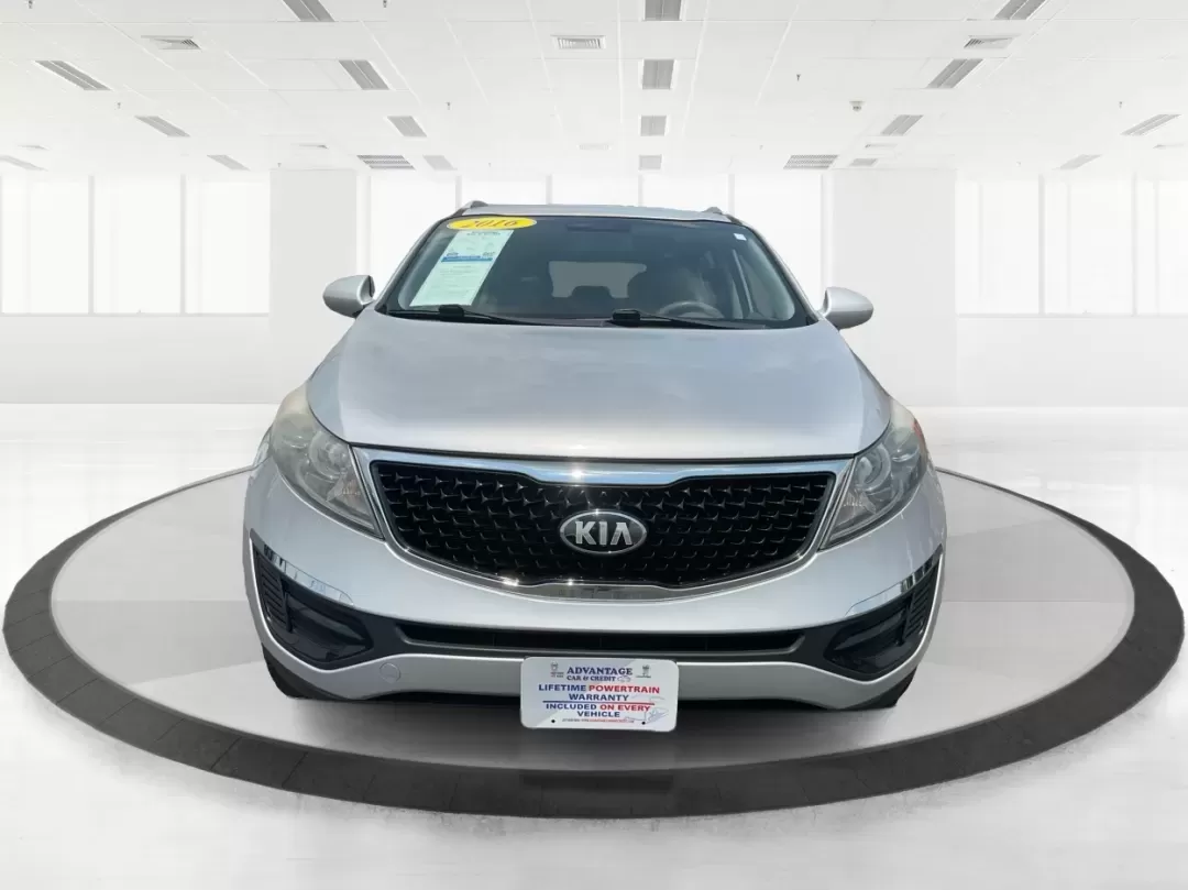 2016 Kia Sportage LX (KNDPBCACXG7) with an Theta II 2.4L I-4 gasoline direct injection engine, located at 1230 East Main St, Xenia, OH, 45385, (937) 908-9800, 39.688026, -83.910172 - Embrace the journey of life with the 2016 Kia Sportage LX, a vehicle designed for those who thrive on adventure and seek comfort in their daily commute. Whether you're navigating the bustling streets of Fairborn, OH, or embarking on a weekend family getaway, this versatile crossover is your perfect - Photo#7