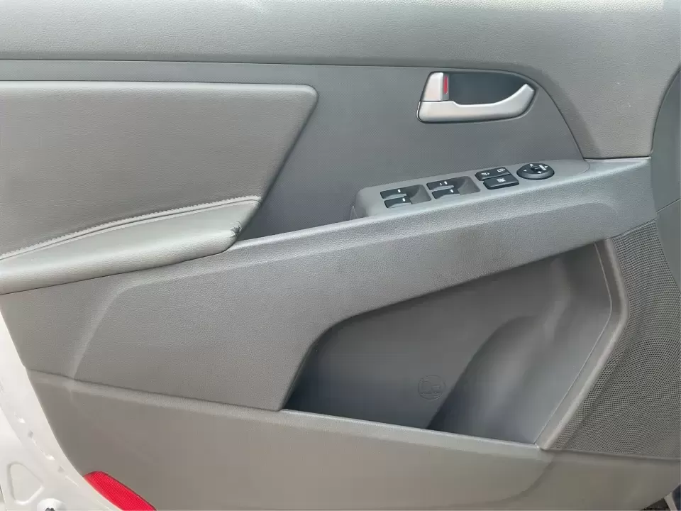 2016 Kia Sportage LX (KNDPBCACXG7) with an Theta II 2.4L I-4 gasoline direct injection engine, 6-Speed Automatic transmission, located at 8750 N County Rd 25A, Piqua, OH, 45356, (937) 908-9800, 40.164391, -84.232513 - Embrace the journey of life with the 2016 Kia Sportage LX, a vehicle designed for those who thrive on adventure and seek comfort in their daily commute. Whether you're navigating the bustling streets of Fairborn, OH, or embarking on a weekend family getaway, this versatile crossover is your perfect - Photo#17