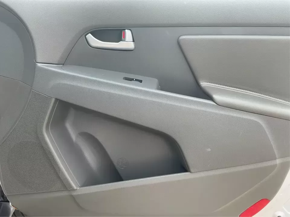 2016 Kia Sportage LX (KNDPBCACXG7) with an Theta II 2.4L I-4 gasoline direct injection engine, 6-Speed Automatic transmission, located at 8750 N County Rd 25A, Piqua, OH, 45356, (937) 908-9800, 40.164391, -84.232513 - Embrace the journey of life with the 2016 Kia Sportage LX, a vehicle designed for those who thrive on adventure and seek comfort in their daily commute. Whether you're navigating the bustling streets of Fairborn, OH, or embarking on a weekend family getaway, this versatile crossover is your perfect - Photo#18