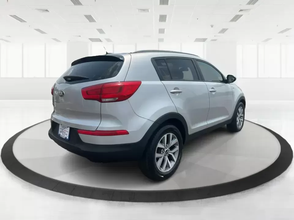 2016 Kia Sportage LX (KNDPBCACXG7) with an Theta II 2.4L I-4 gasoline direct injection engine, 6-Speed Automatic transmission, located at 1230 East Main St, Xenia, OH, 45385, (937) 908-9800, 39.688026, -83.910172 - Embrace the journey of life with the 2016 Kia Sportage LX, a vehicle designed for those who thrive on adventure and seek comfort in their daily commute. Whether you're navigating the bustling streets of Fairborn, OH, or embarking on a weekend family getaway, this versatile crossover is your perfect - Photo#2